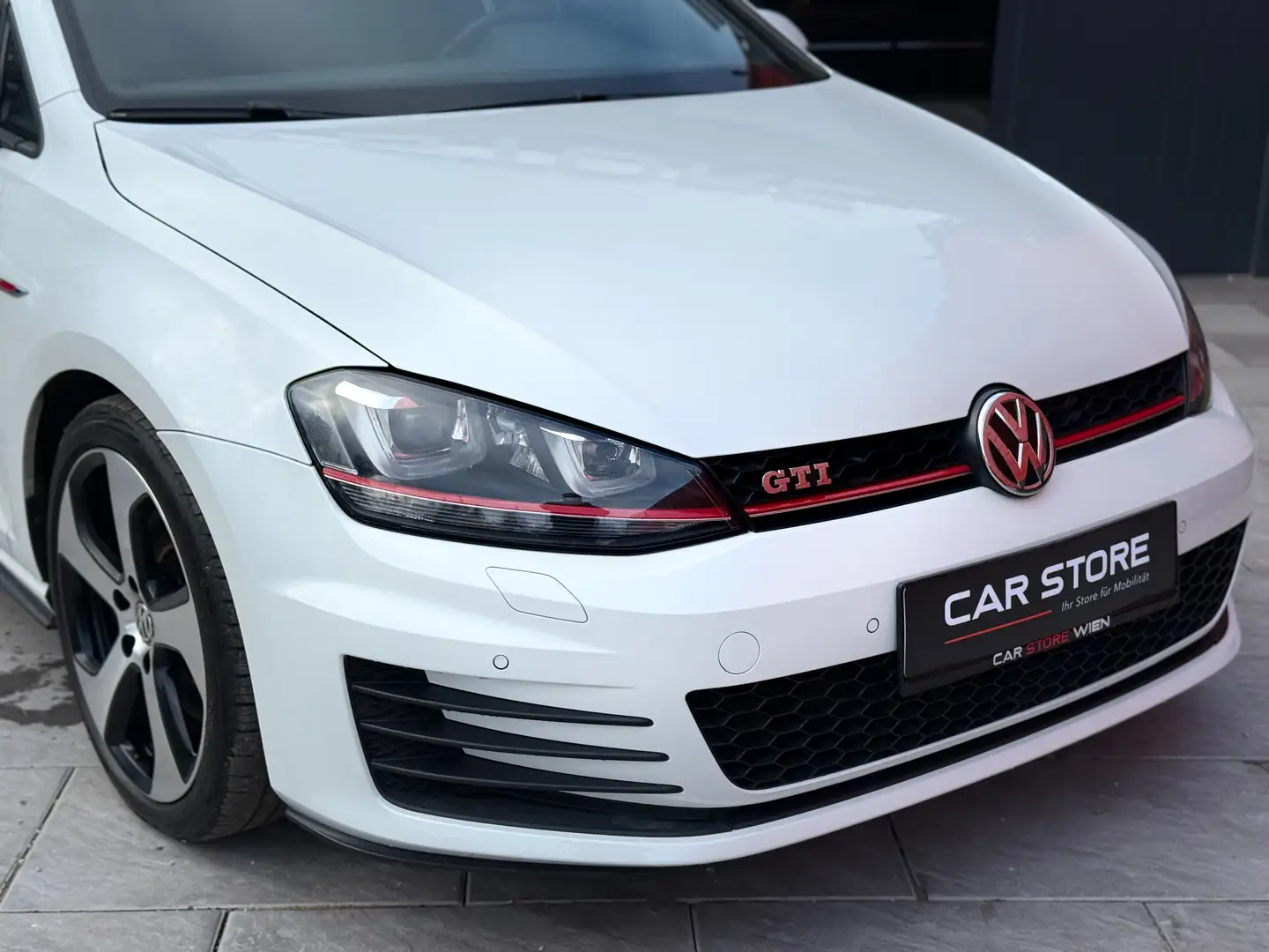 Volkswagen Golf GTI DSG|Keyless|LED|Remus-AGA|Bresica| Weiß - 2