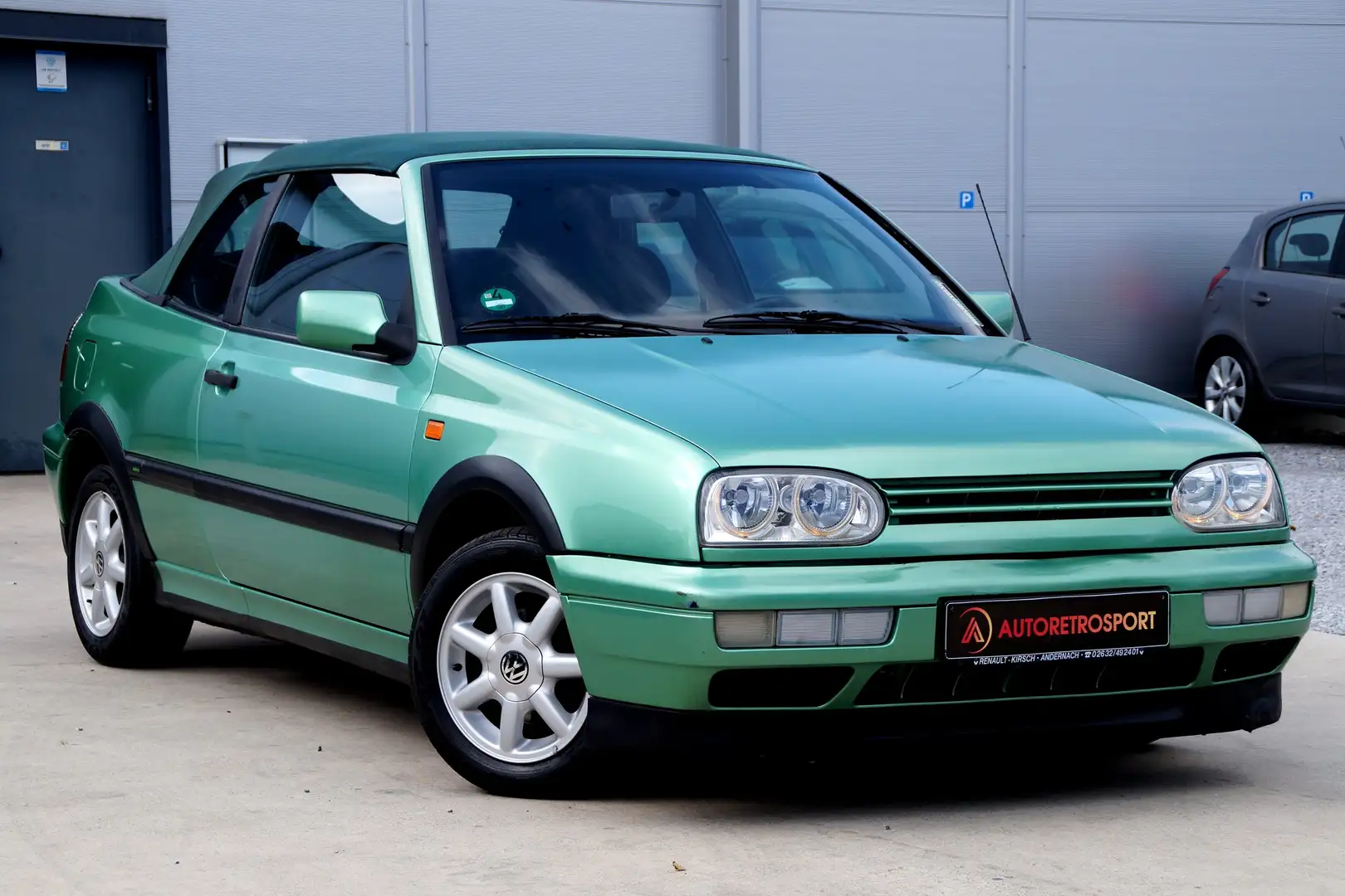 Volkswagen Golf Cabriolet 1.8i Rolling Stones _Oldtimer _Garantie✅ Vert - 2