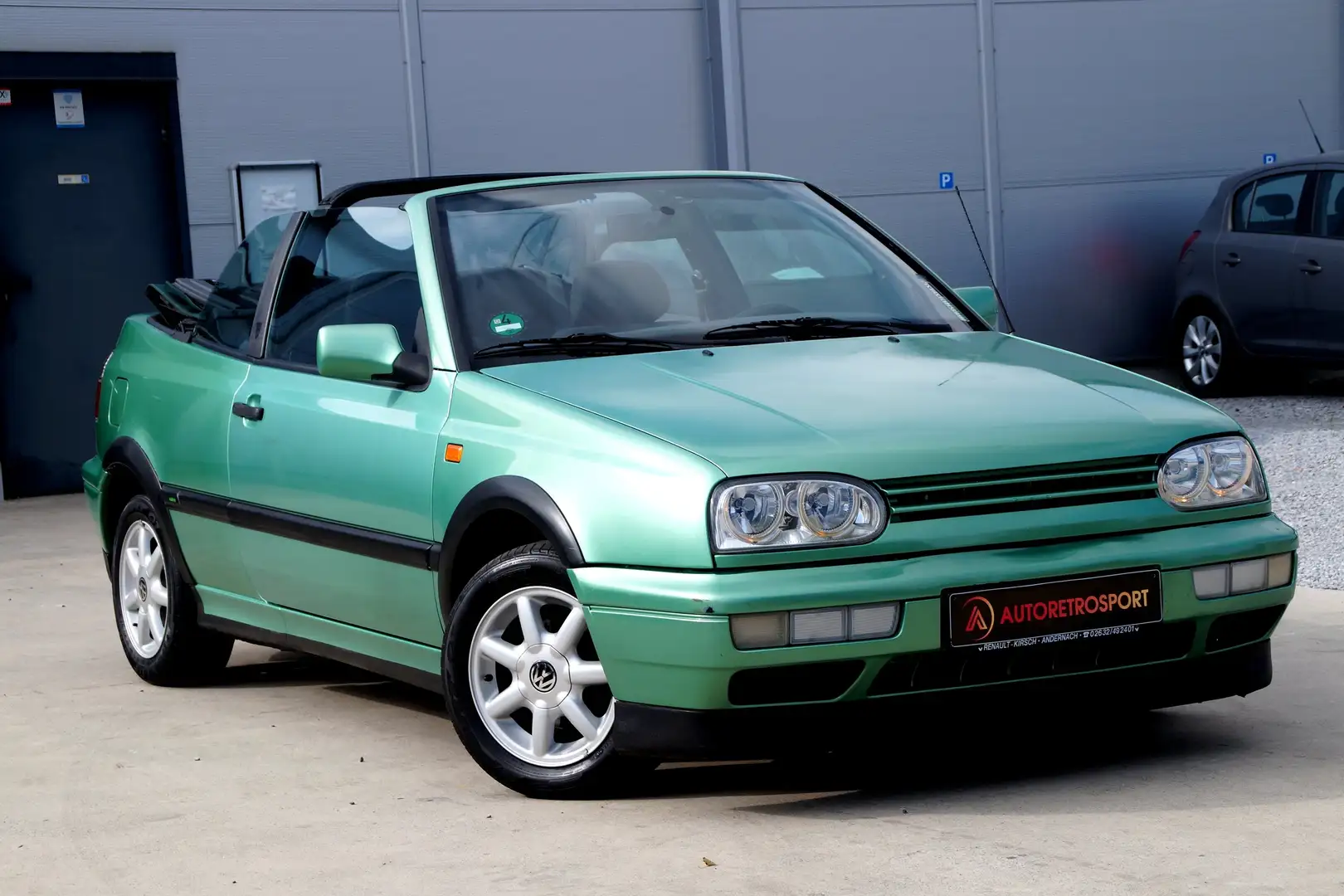 Volkswagen Golf Cabriolet 1.8i Rolling Stones _Oldtimer _Garantie✅ Vert - 1