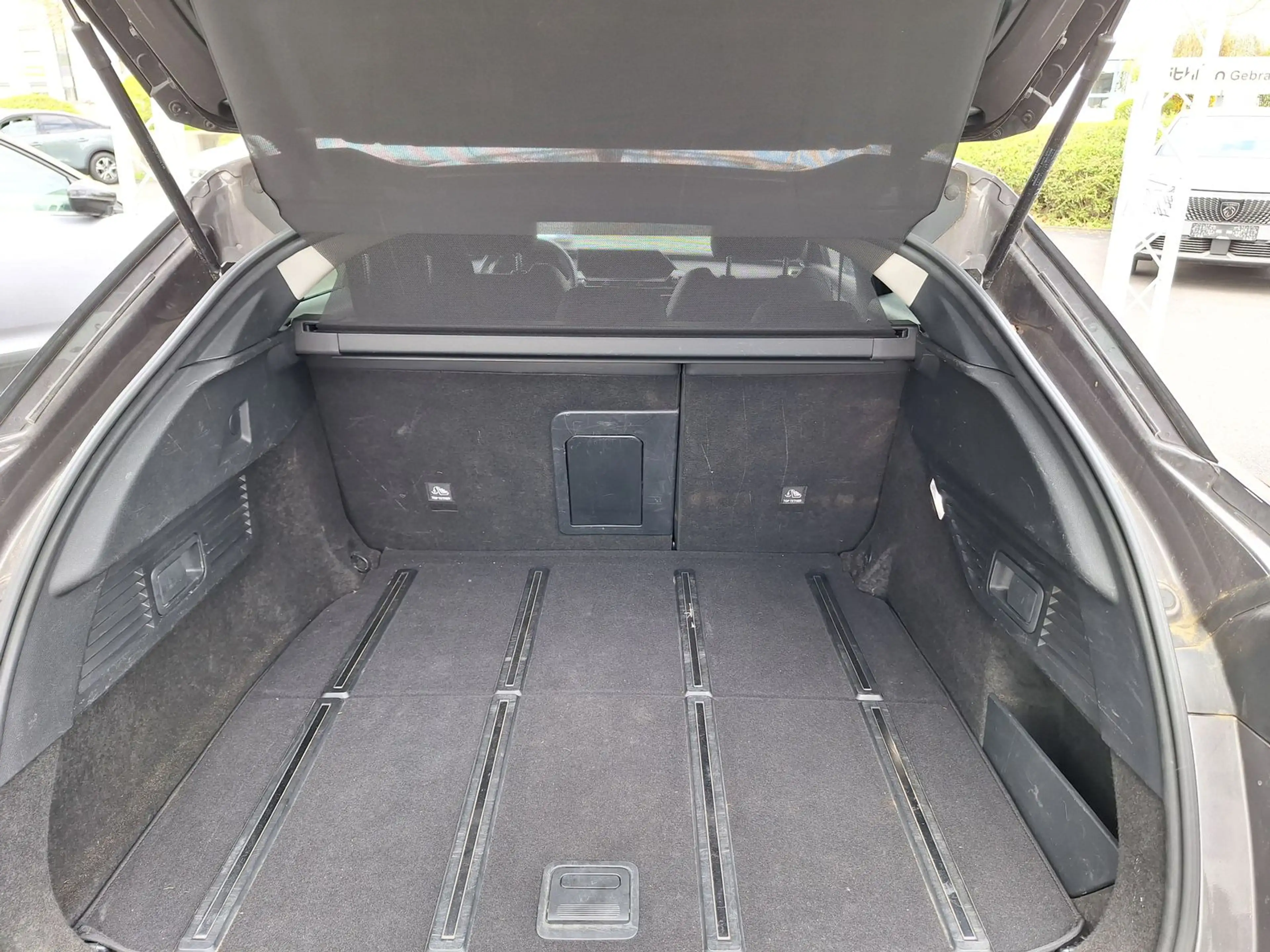 Citroen C5 X C5 X Feel Pack Hybrid 225 PS*inkl. Winterräder* — photo 11