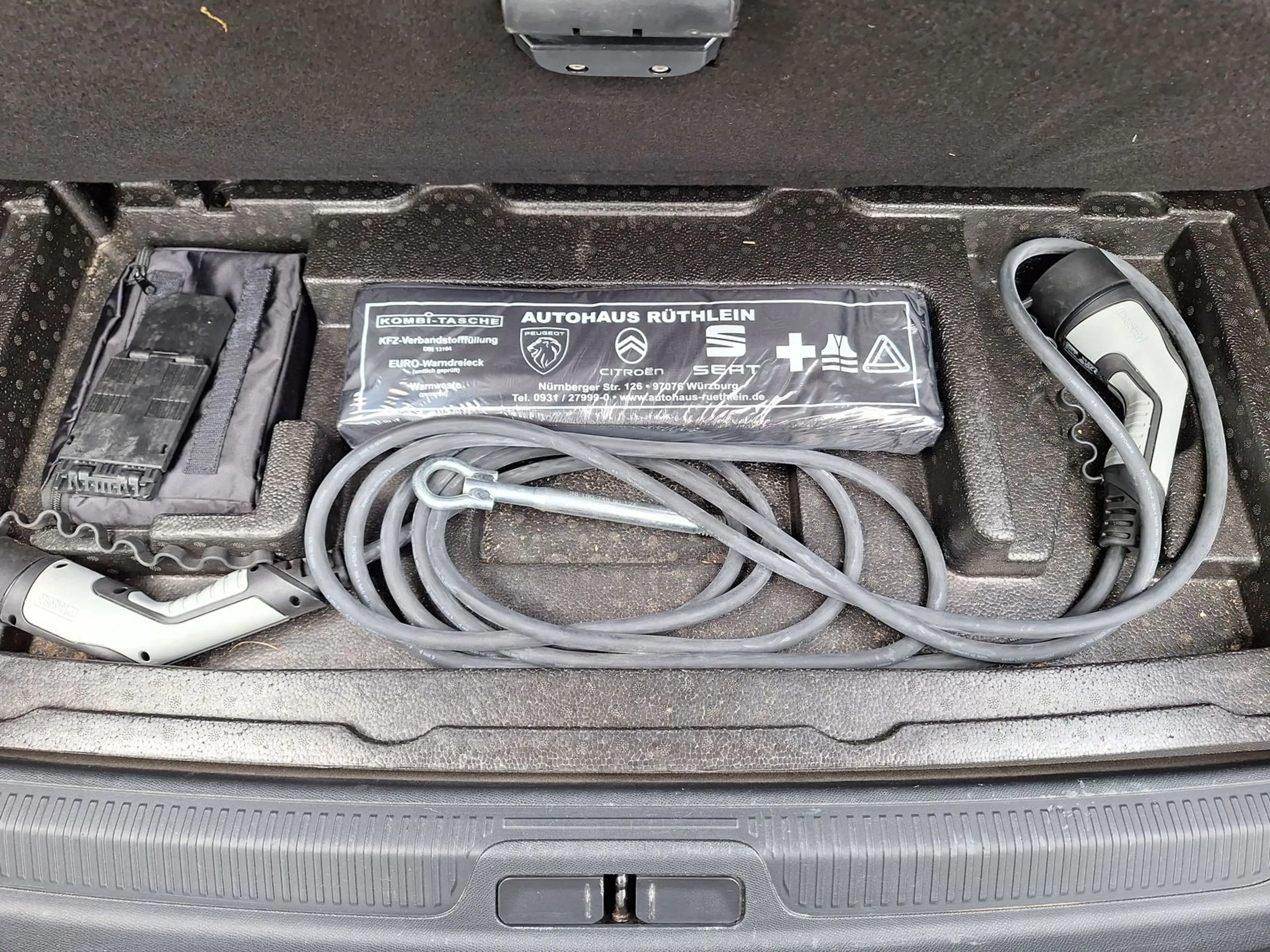 Citroen C5 X C5 X Feel Pack Hybrid 225 PS*inkl. Winterräder* — photo 12