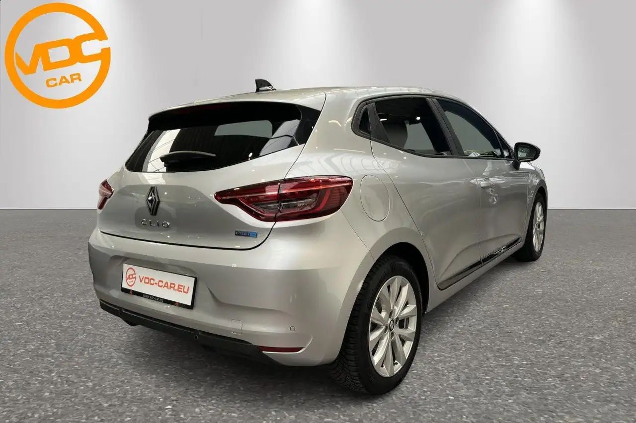 Renault Clio E-TECH, миниатюра 3