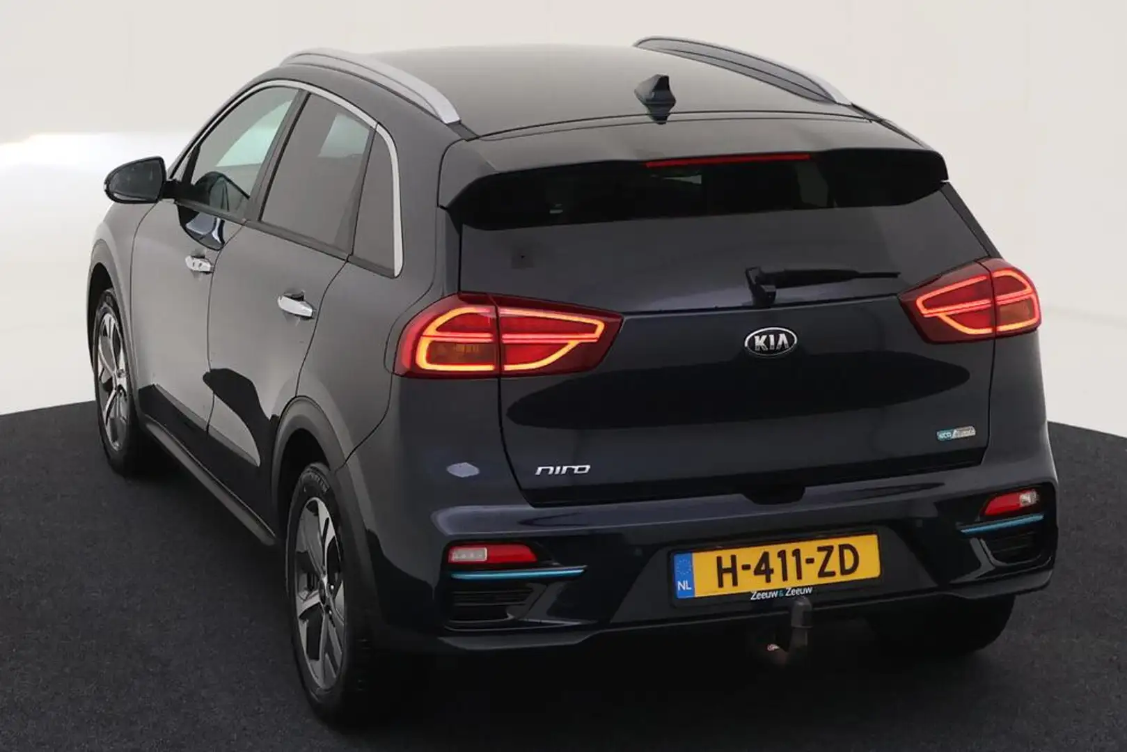 Kia e-Niro EXECUTIVELINE 64KWH 3FASE LADEN/THAAK/ACARPLAY/LEE Синій - 2