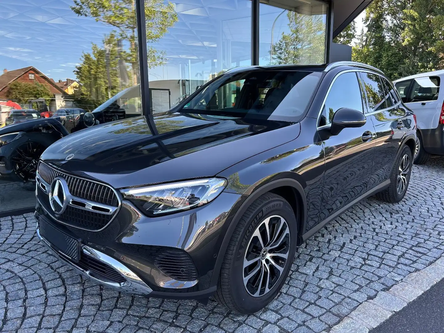 Mercedes-Benz GLC 220 d 4MATIC CAM/LED/DISTRONIC/PRIVACY/DISPLAY/ASSIST Noir - 1