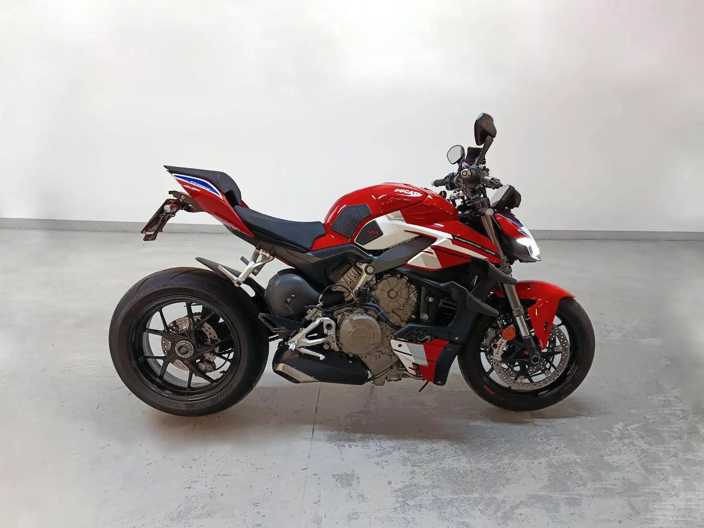 Ducati Streetfighter Corse Rosso - 1