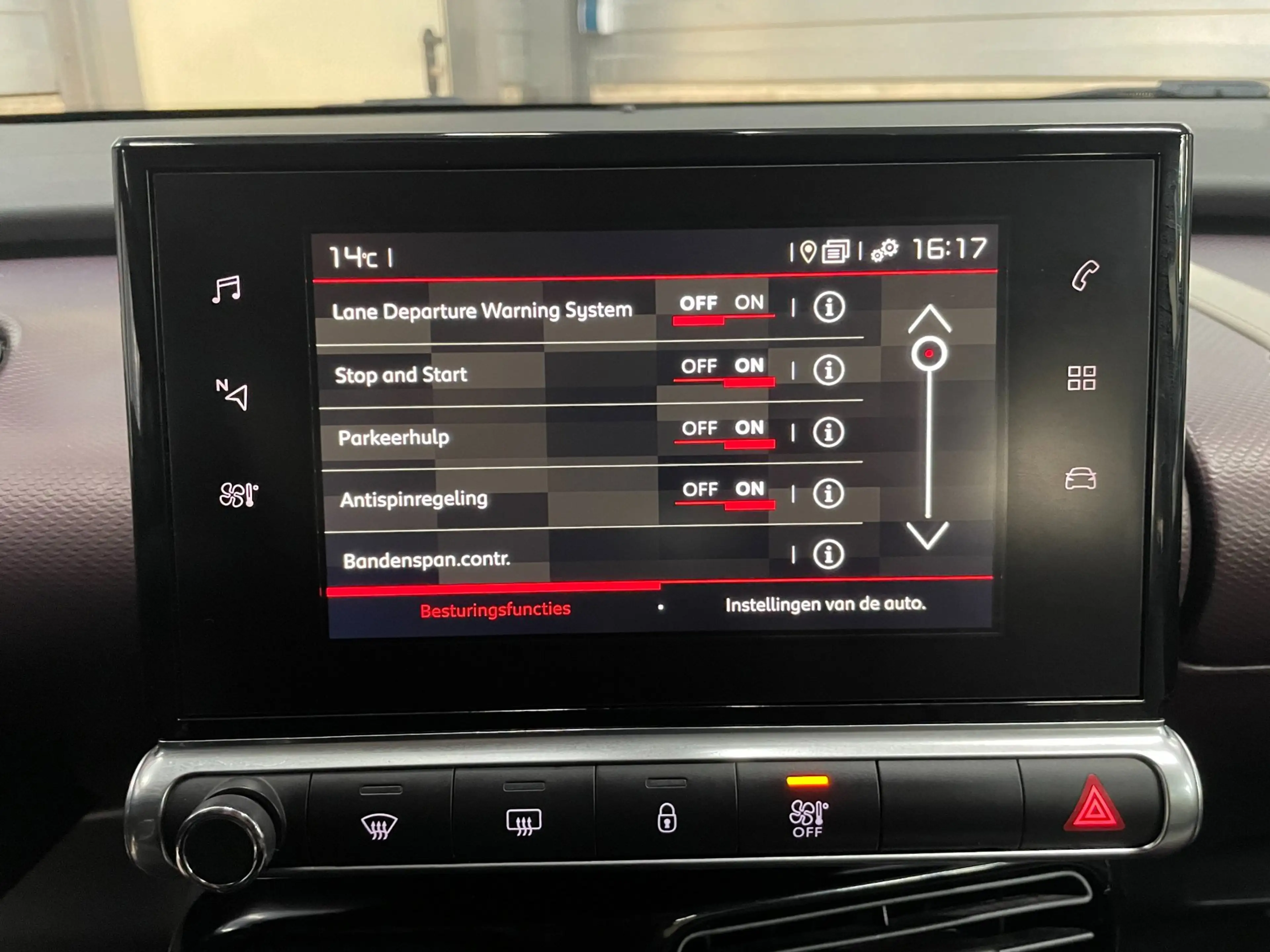 Citroen C4 Cactus 1.2 PureTech Shine 2e eigenaar trekhaak carplay — photo 15