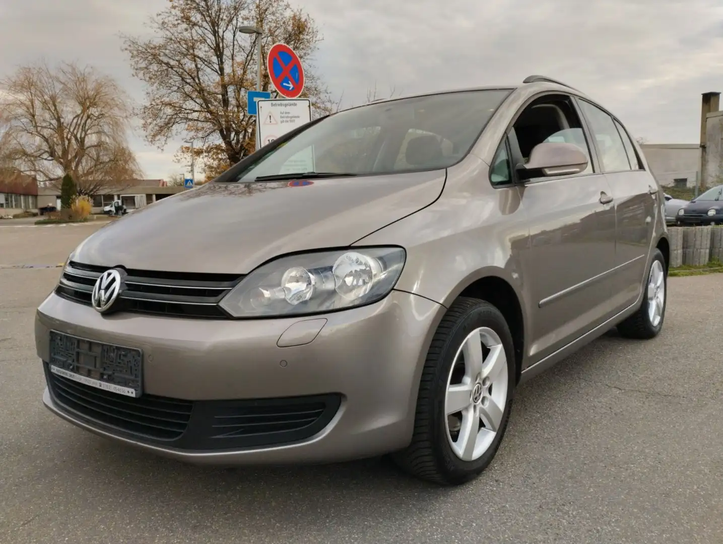 Volkswagen Golf Plus VI Comfortline DSG Braun - 1