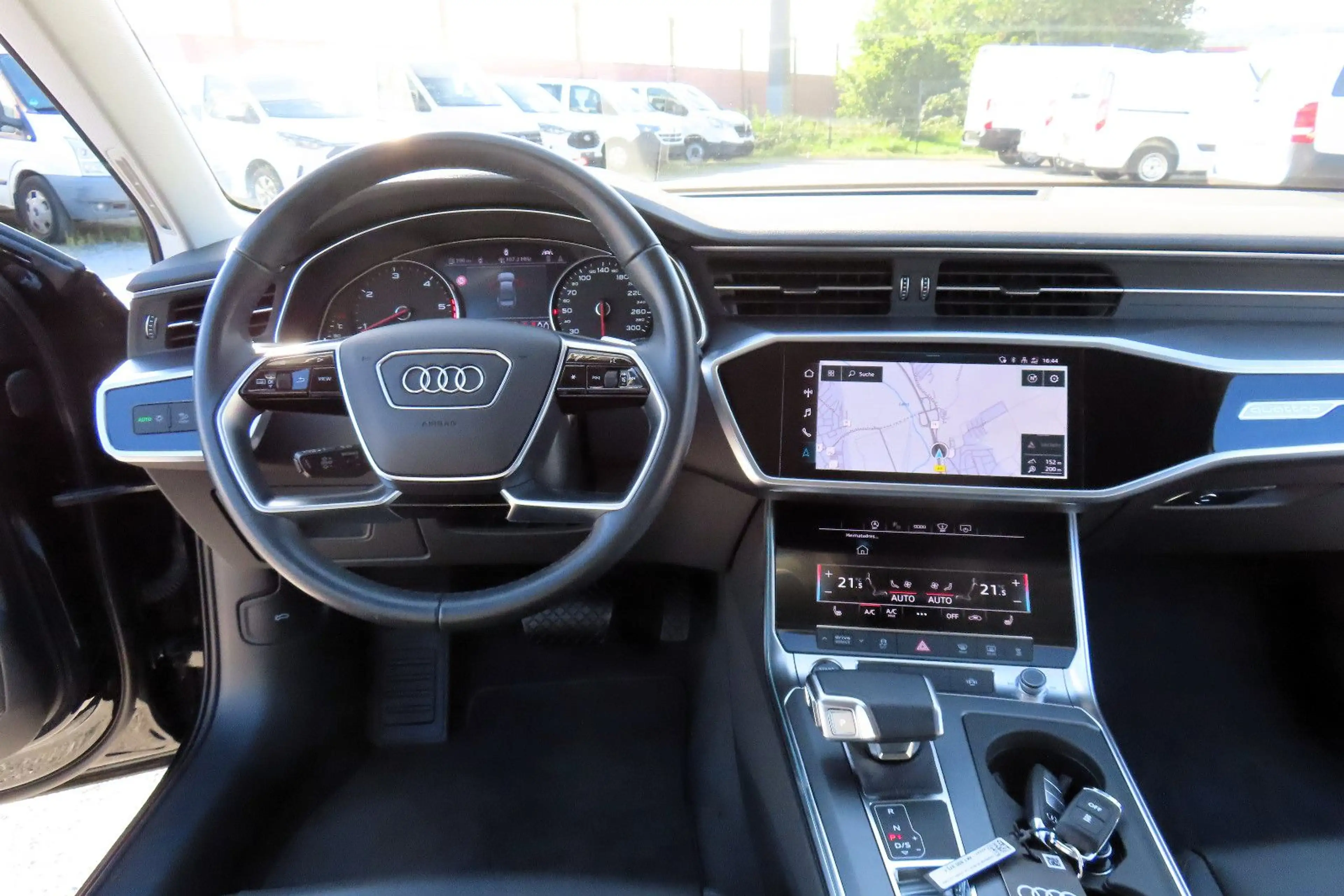 Audi A6 40 TDI Aut quattro Leder Standheizung HeadUp — photo 20