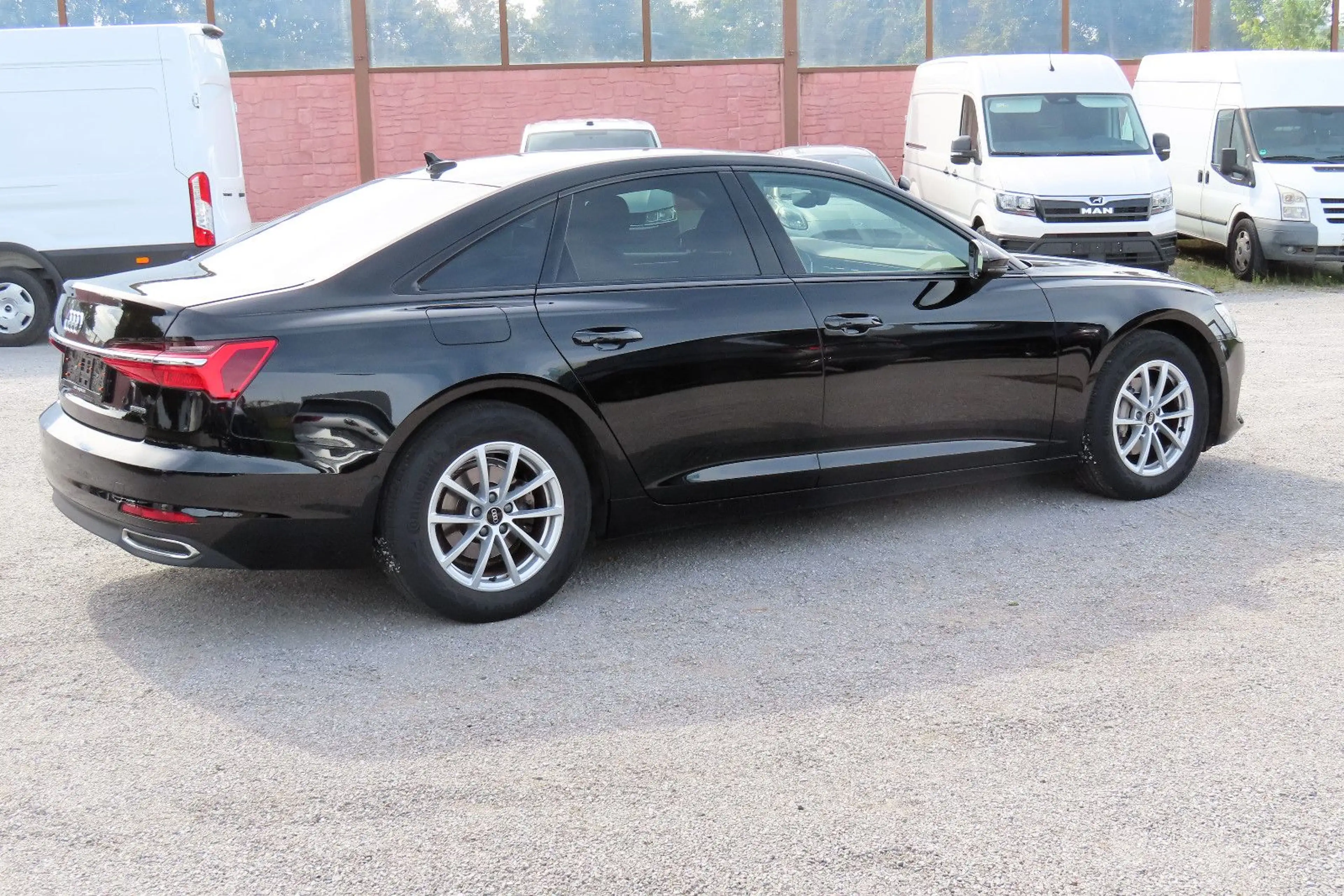 Audi A6 40 TDI Aut quattro Leder Standheizung HeadUp — photo 5
