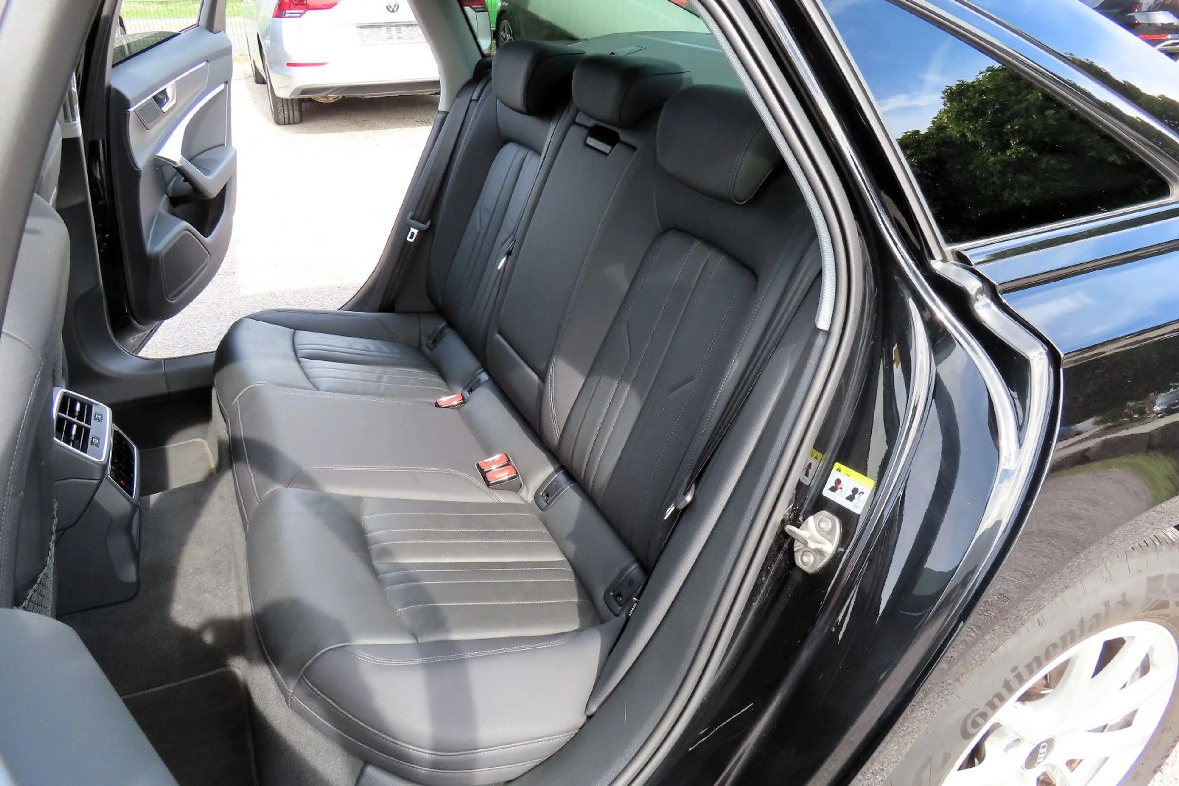 Audi A6 40 TDI Aut quattro Leder Standheizung HeadUp — photo 10