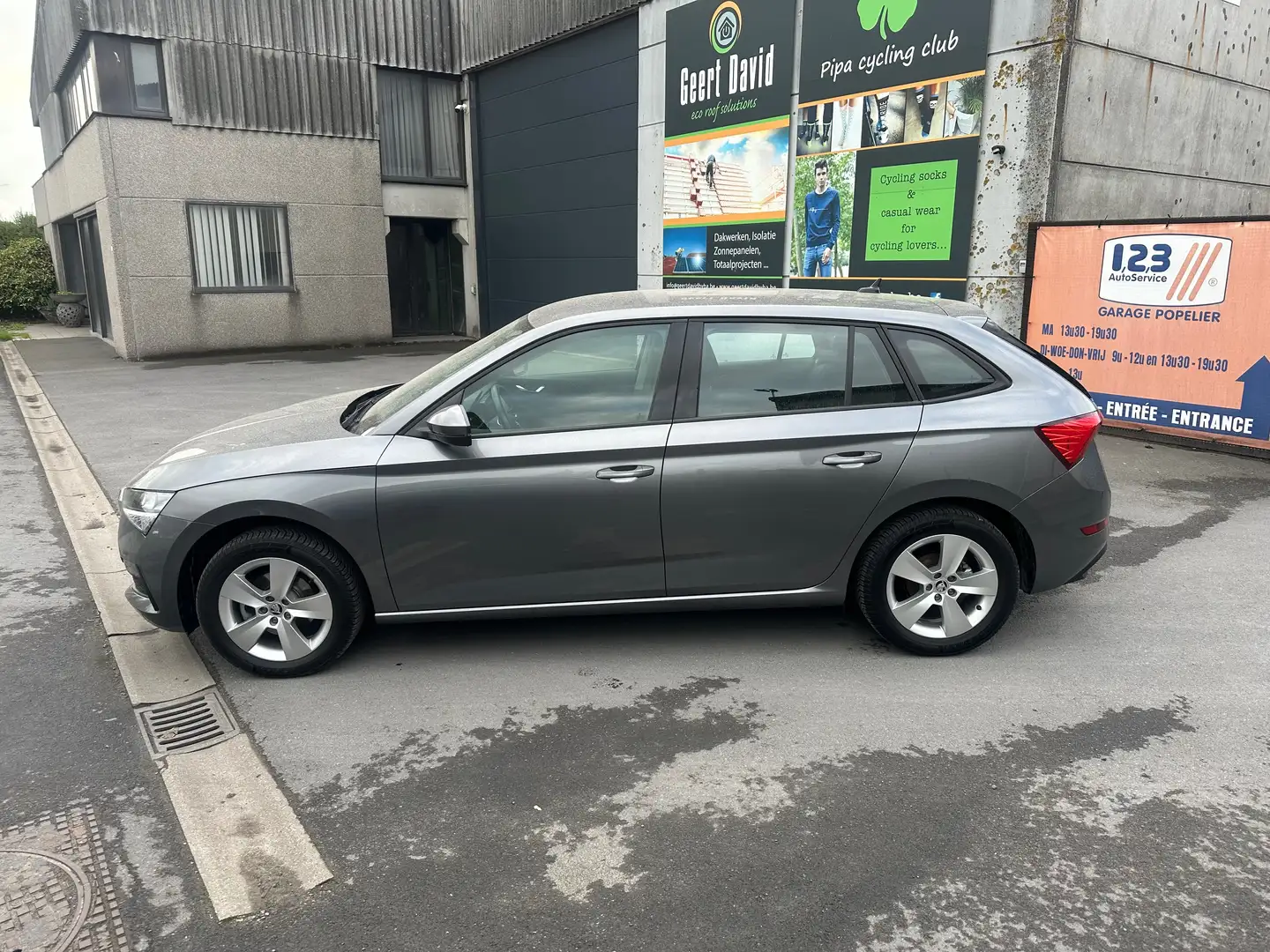 Skoda Scala Scala 1.0 TSI DSG Ambition Gris - 2