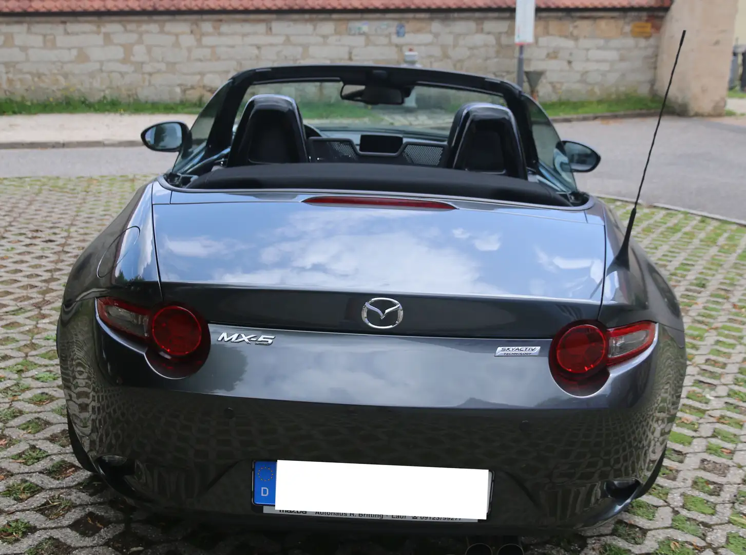 Mazda MX-5 MX-5 SKYACTIV-G 132 Exclusive-Line Серый - 2