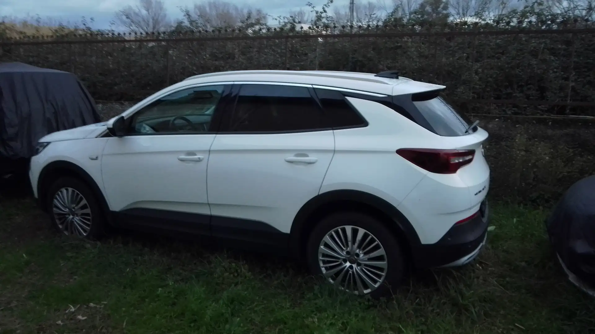 Opel Grandland X Grandland X 1.5 Innovation MOTORE ROTTO Bianco - 1