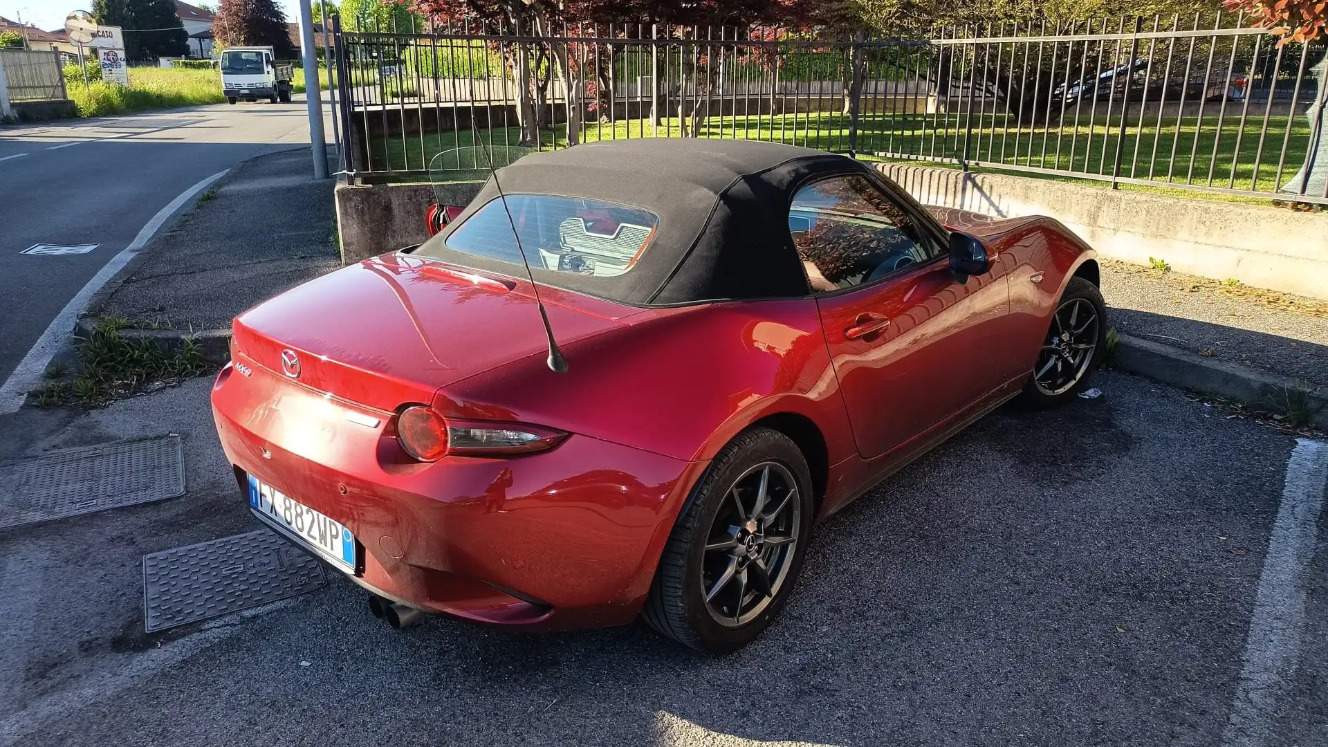 Mazda MX-5 MX-5 IV Soft 1.5 Exc i-Activ Techn nappa i-eloop Rosso - 2