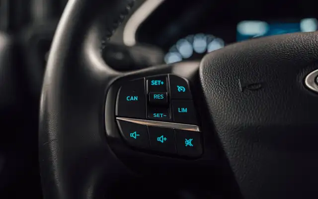 Ford Focus view 14
