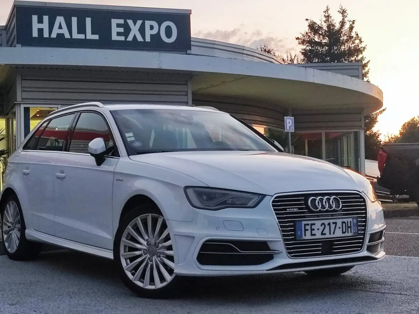 Audi A3 1.4 TFSI 204CV 1.4 TFSI 204CV e-tron S-LINE S-tronic Blanc - 2