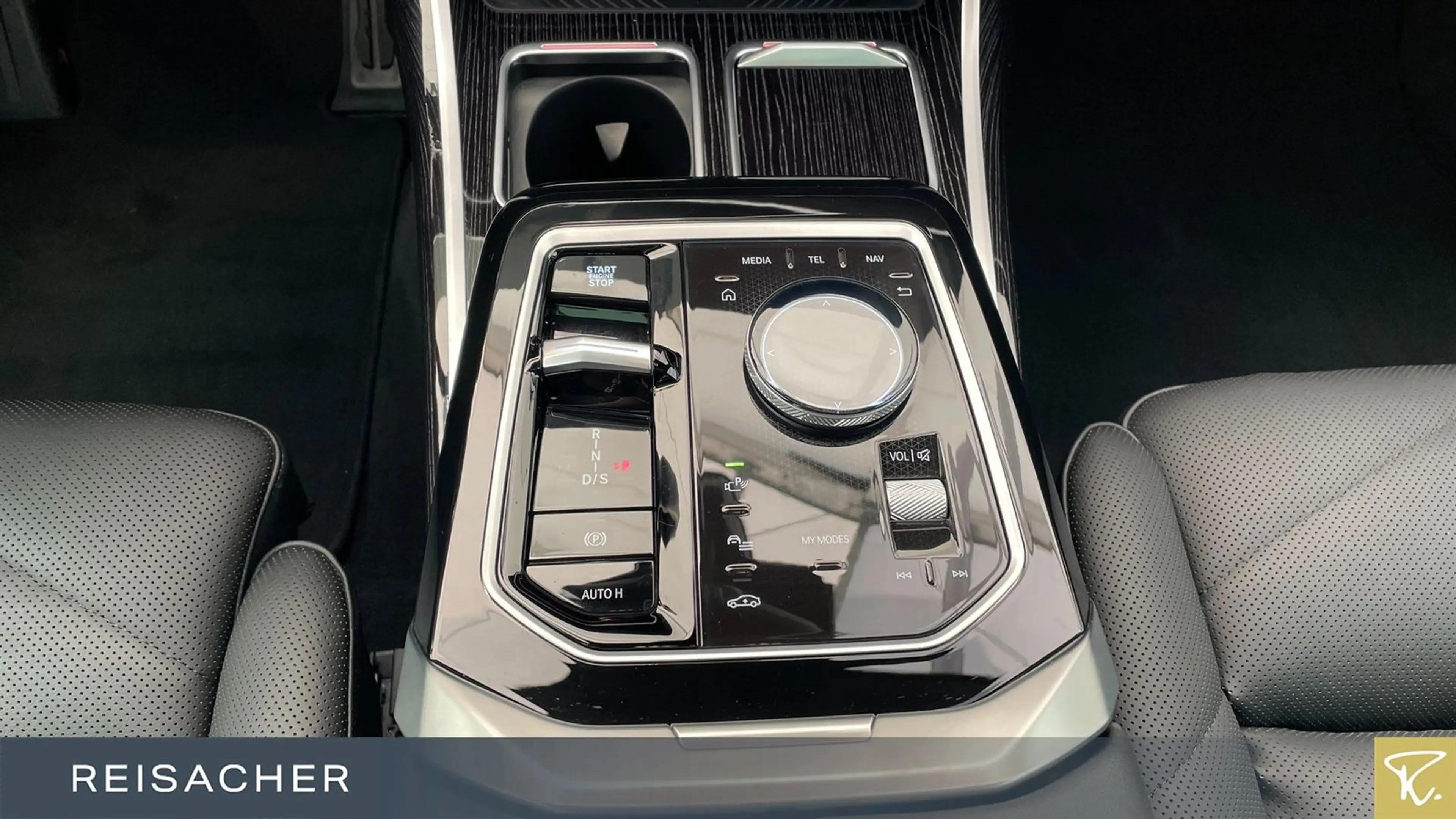 BMW 740 d xDrive M-Sport ACCPro LCPro HUD  360° 21"LM — photo 11
