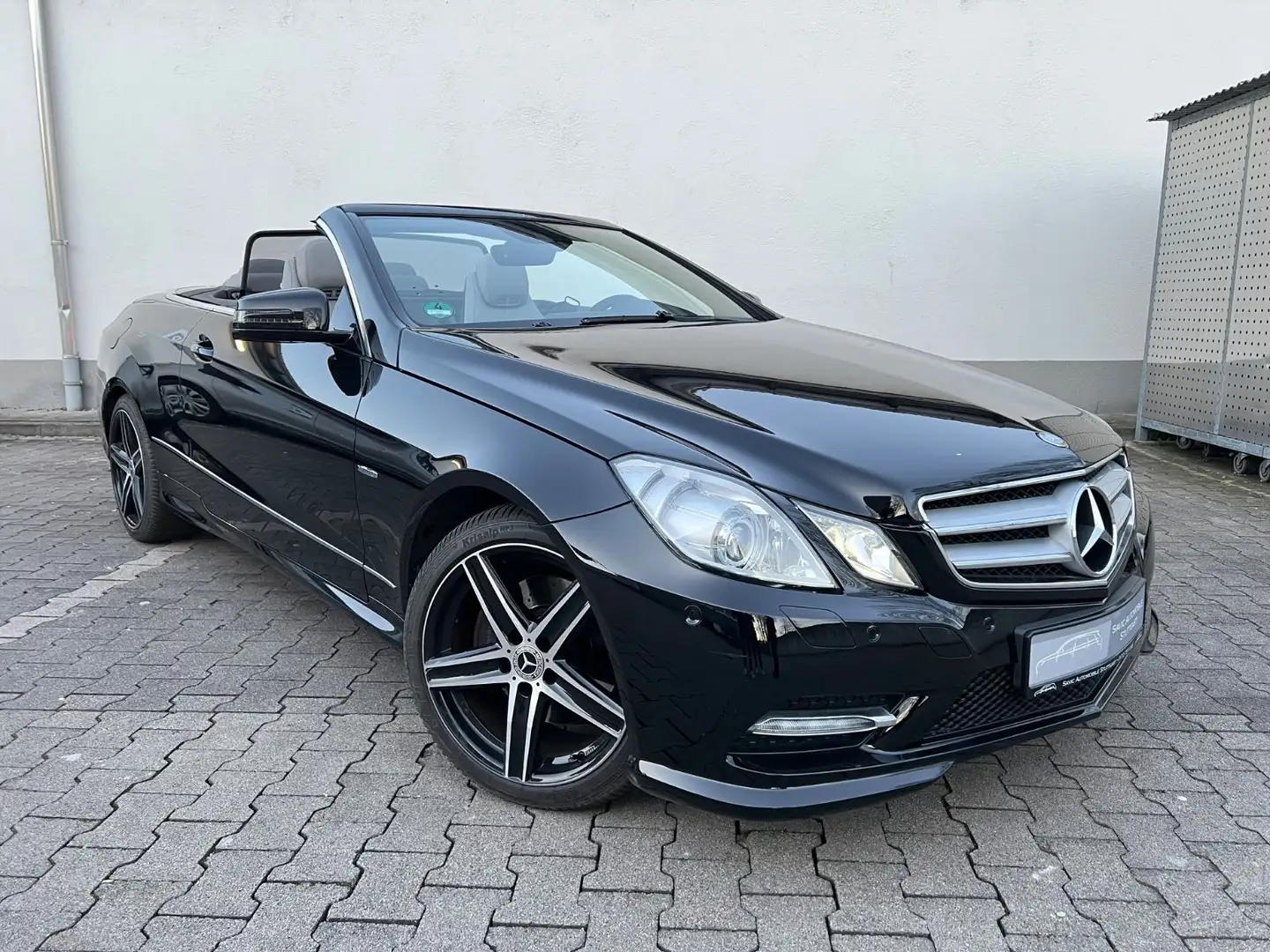 Mercedes-Benz E 350 CDI Cabrio BlueEF.AVANTGARDE Autom*AMGline Schwarz - 1