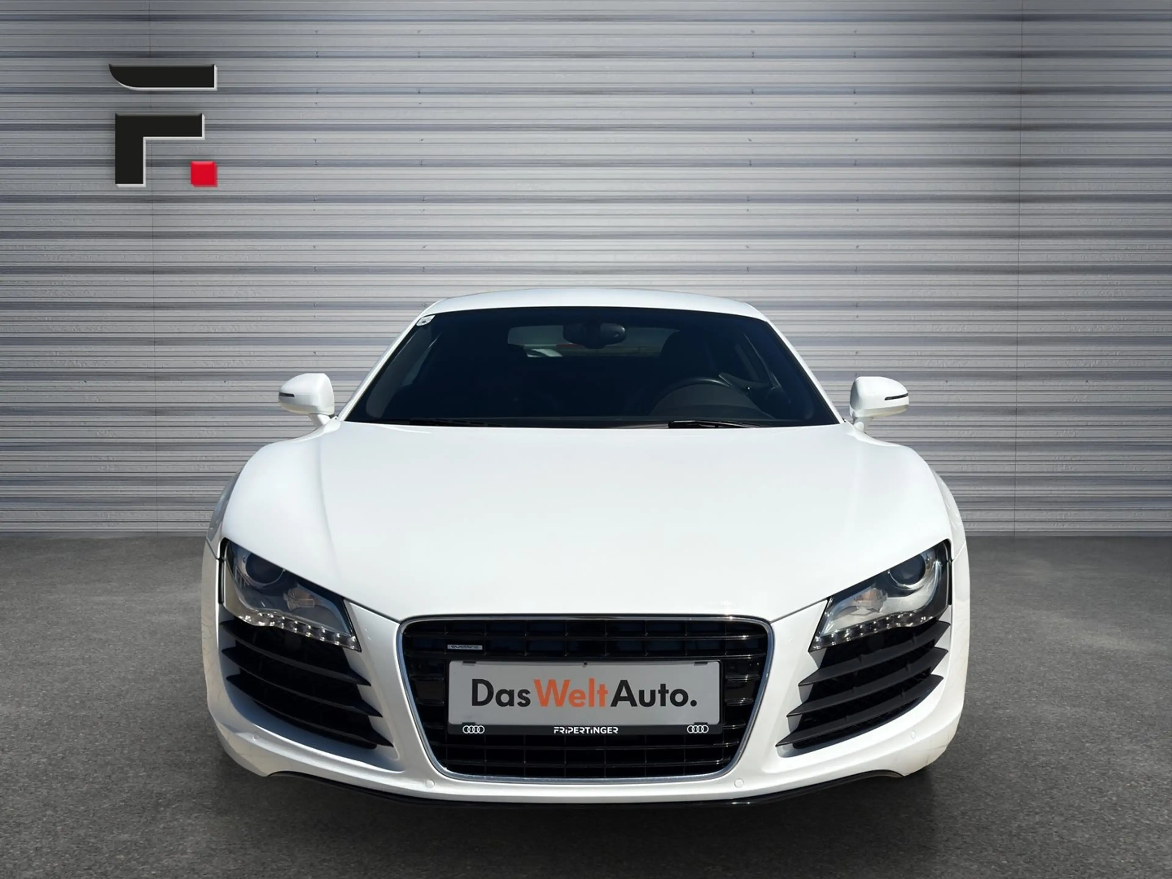 Audi R8 4.2 — photo 2
