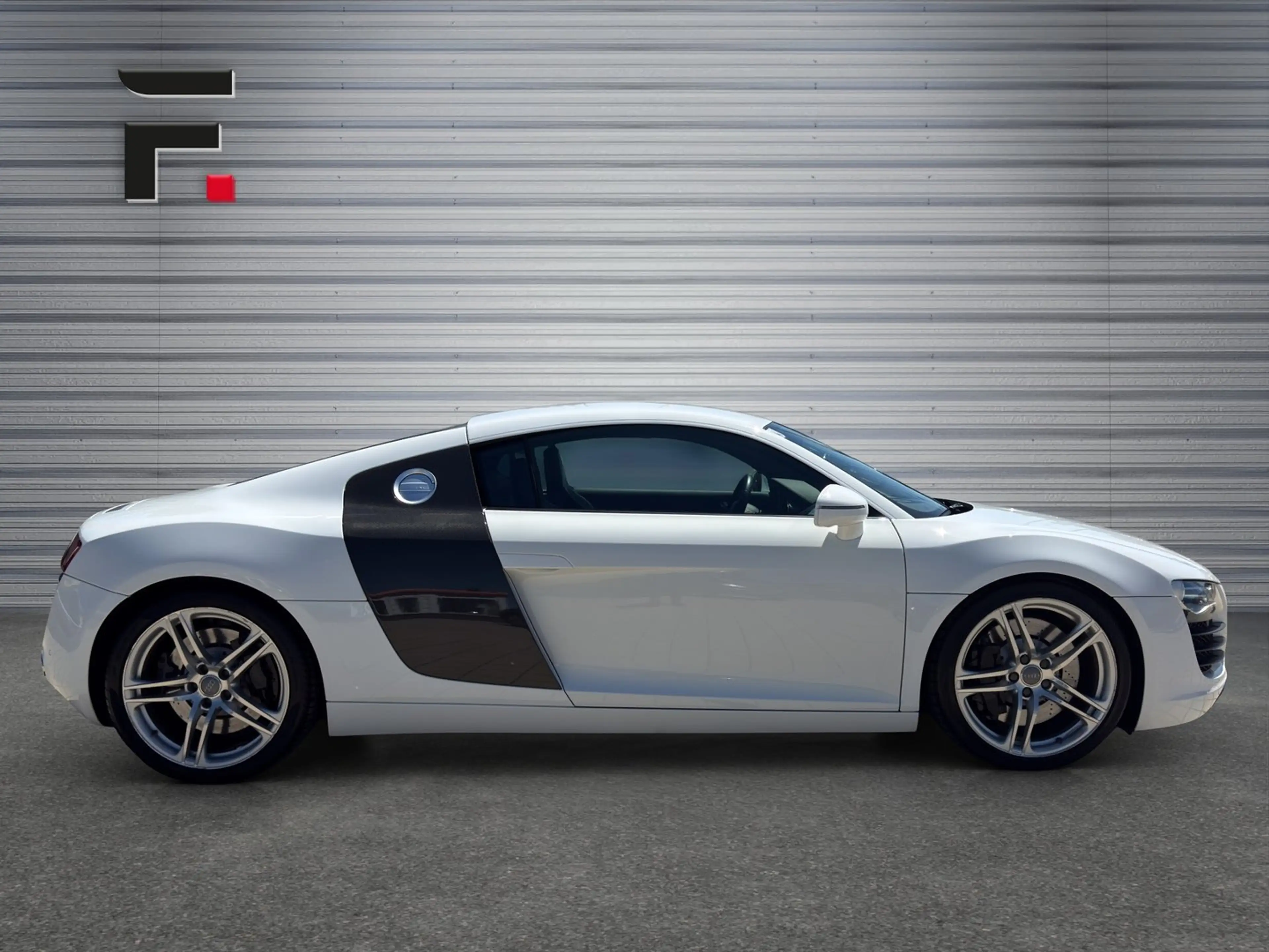 Audi R8 4.2 — photo 4