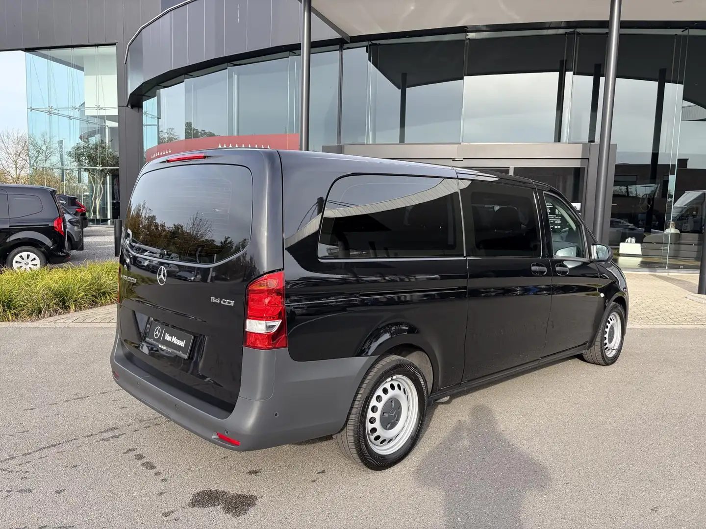Mercedes-Benz Vito TOURER 114CDI L3- 9PLAATSEN AUDIO40+CAMERA+PARKEER Zwart - 2