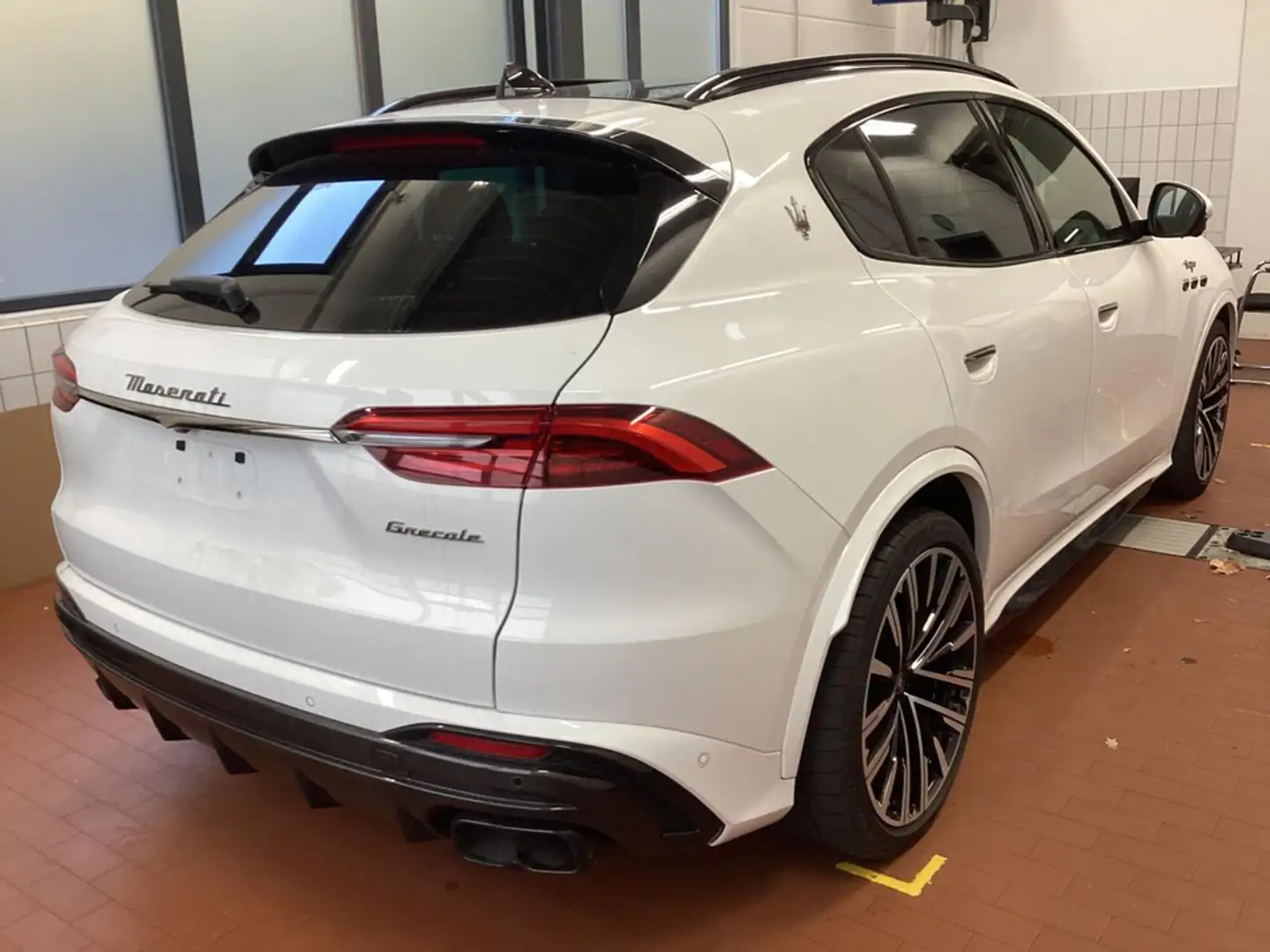 Maserati Grecale Trofeo + GARANTIE Weiß - 2