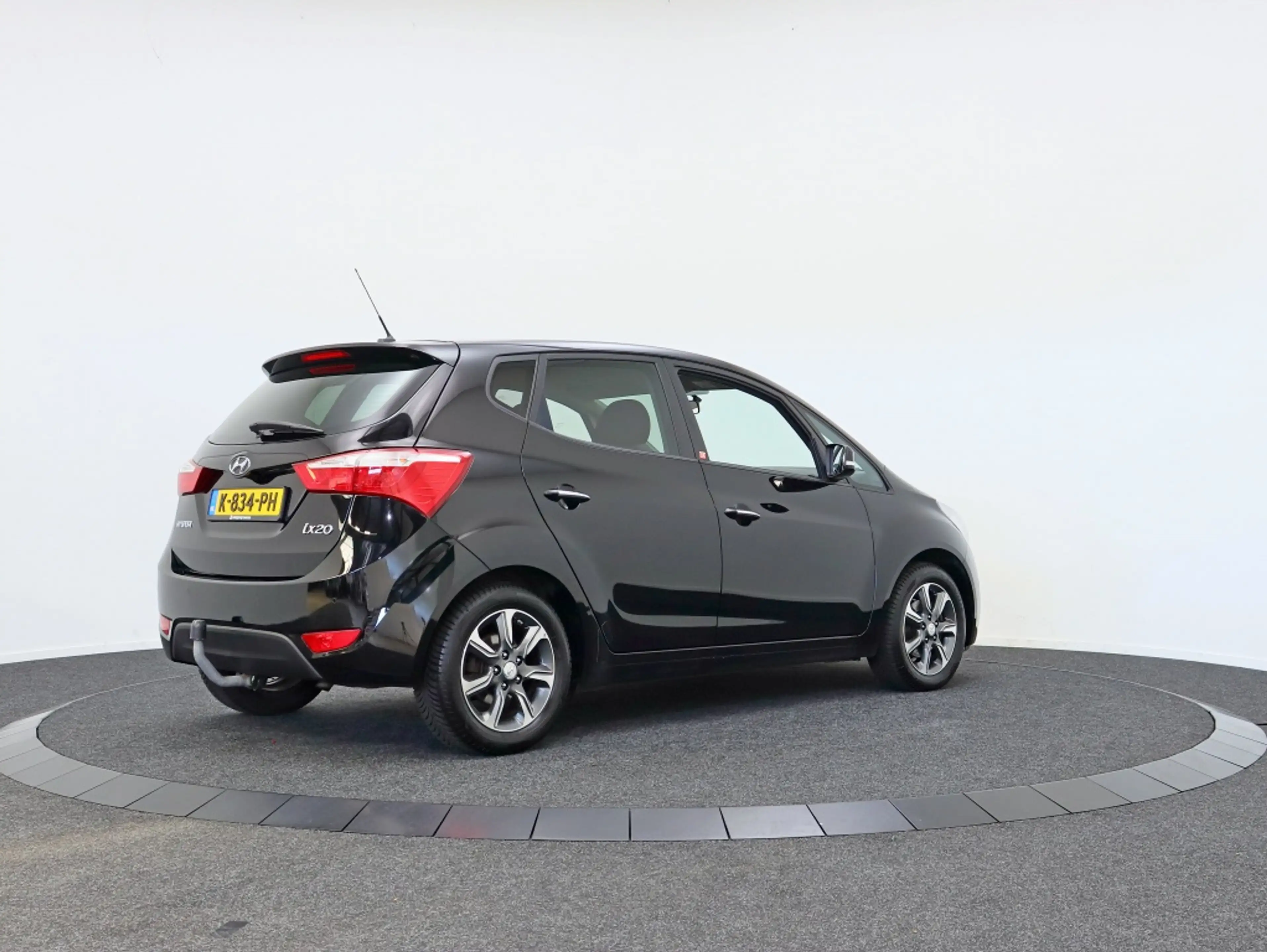 Hyundai iX20 1.4i i-Vision | Trekhaak | Cruise control | All-se — photo 2