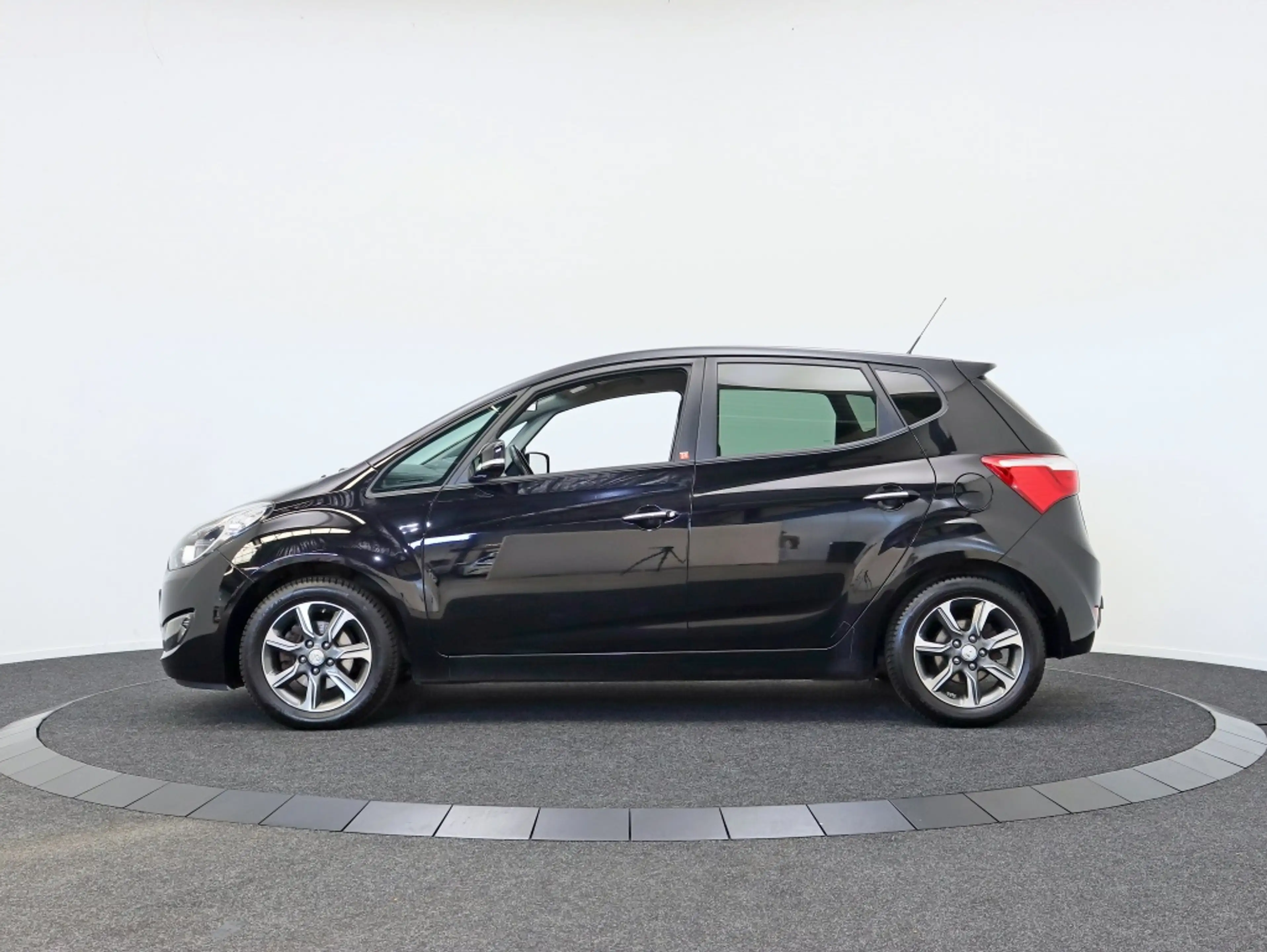 Hyundai iX20 1.4i i-Vision | Trekhaak | Cruise control | All-se — photo 6