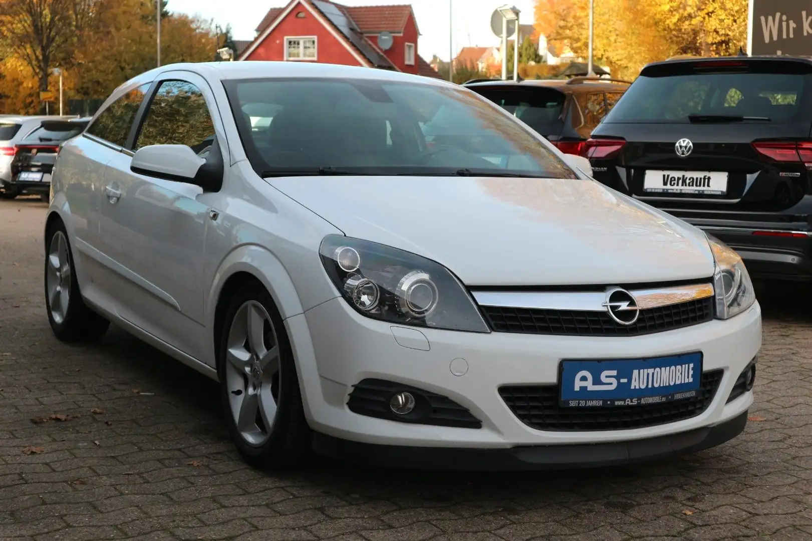 Opel Astra H GTC Innovation *2.HAND/RECARO/PDC/XENON* Blanc - 1