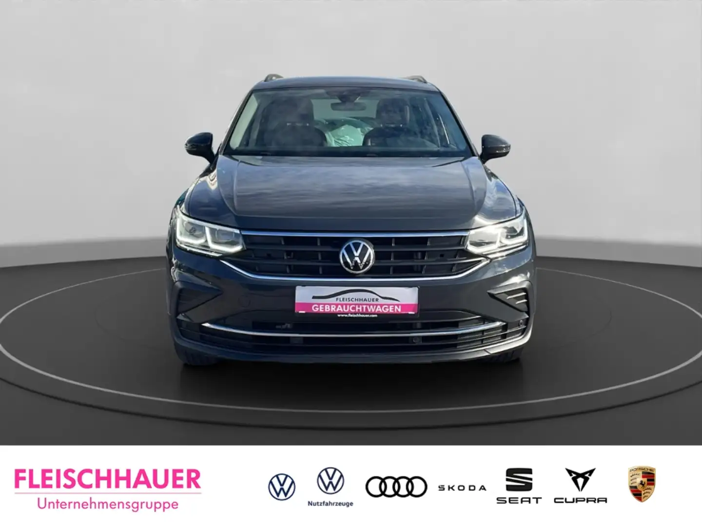 Volkswagen Tiguan eHybrid 1.4 Life VC RFK AHK schwenk Navi Lenkrad h Grau - 2