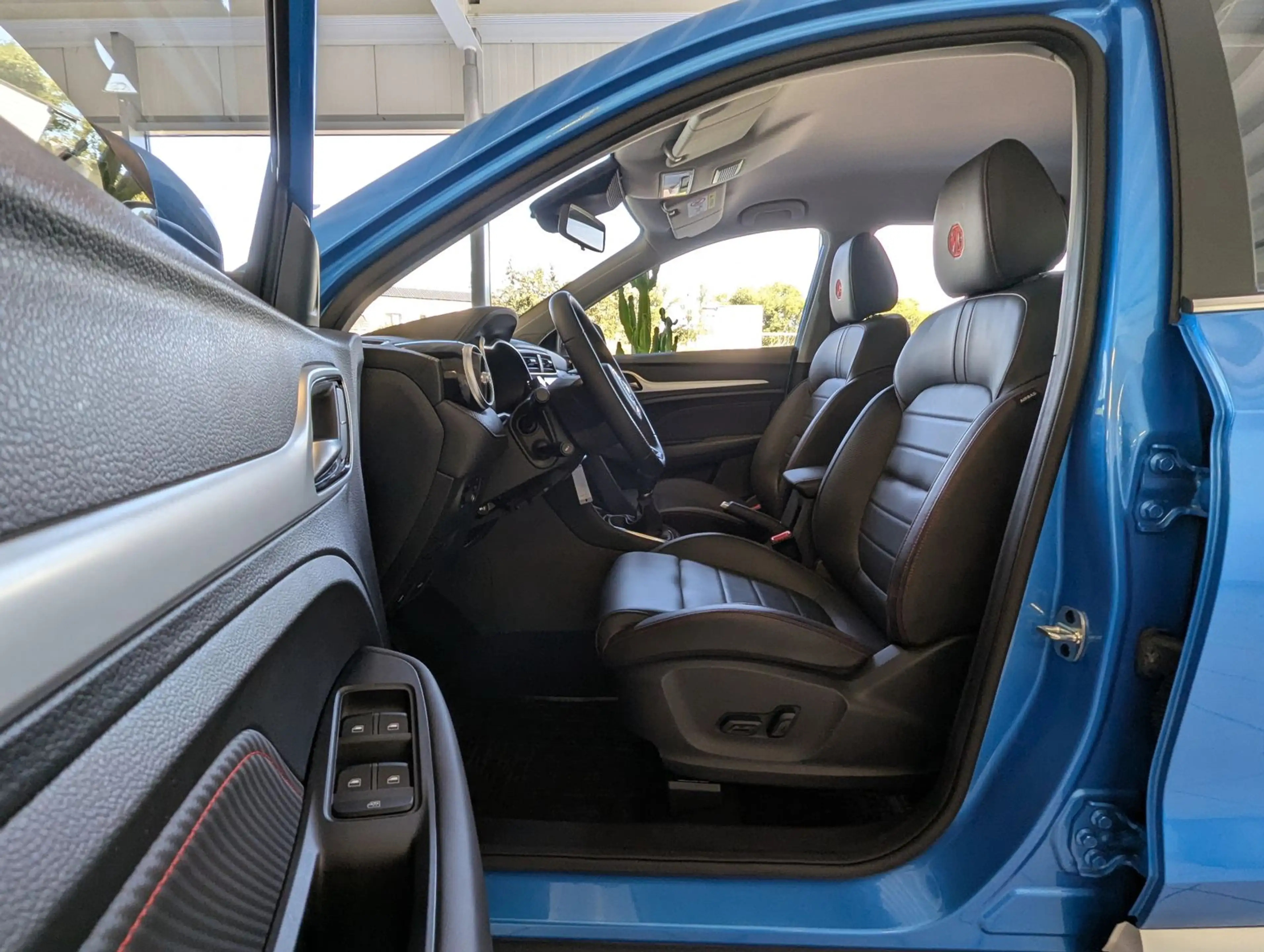 MG ZS 1.5 VTI-tech Luxury Leder Navi 360° LED — photo 13