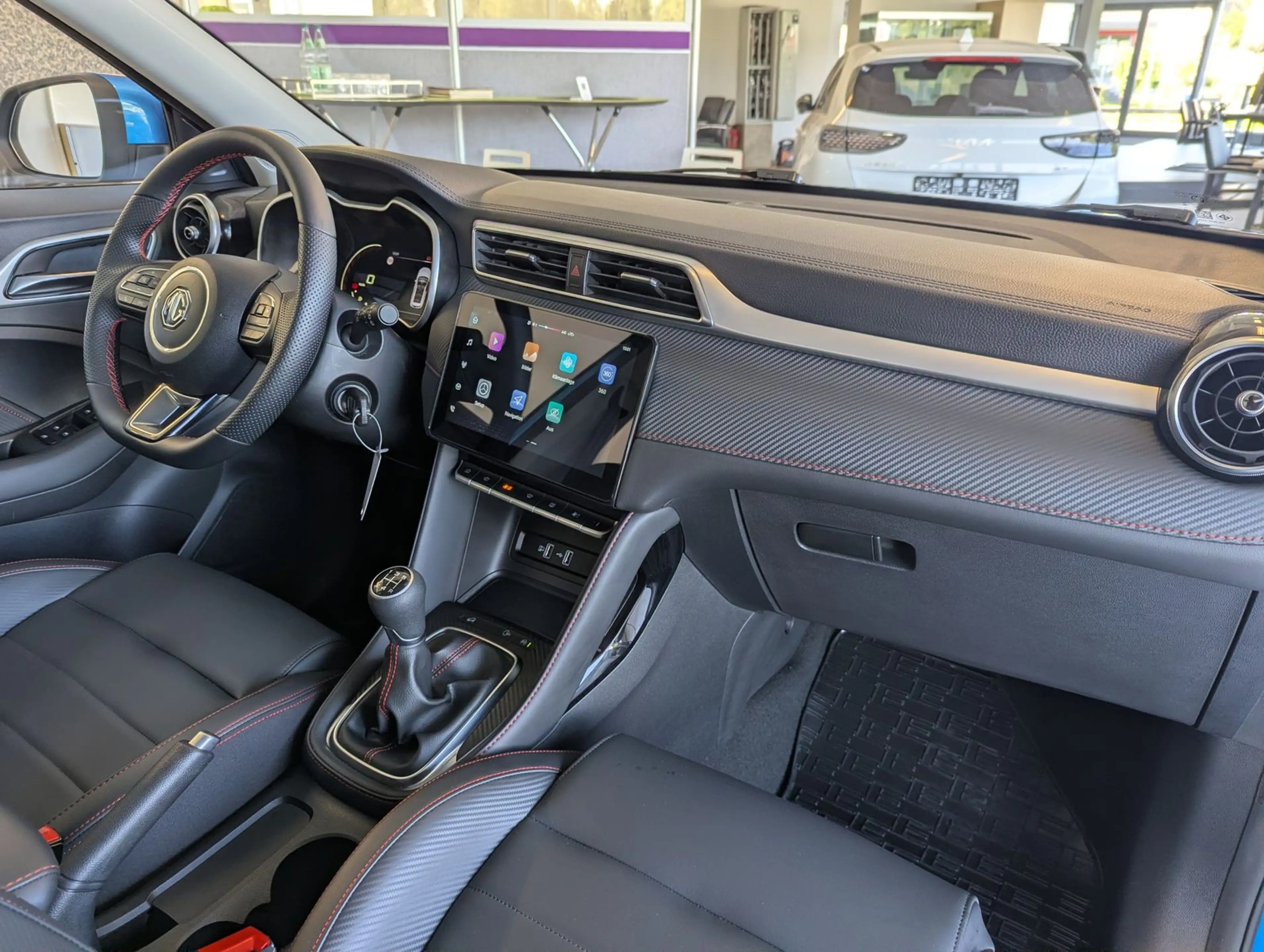 MG ZS 1.5 VTI-tech Luxury Leder Navi 360° LED — photo 12