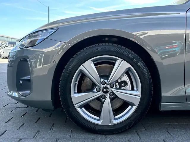 Audi A6 view 9