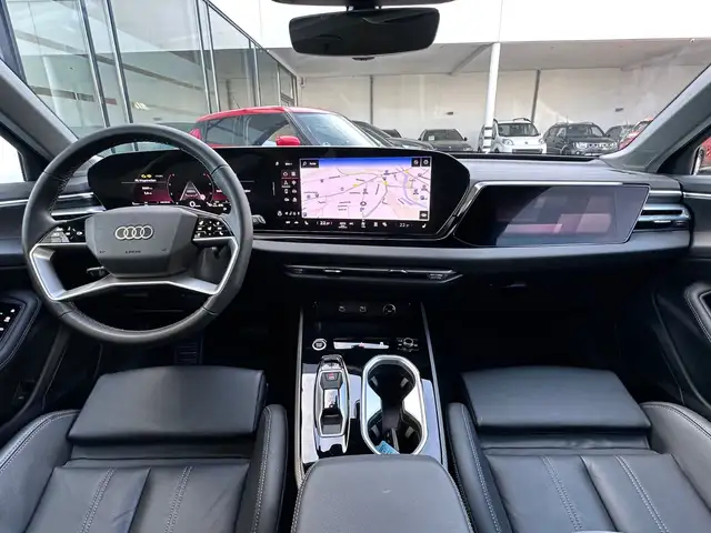 Audi A6 view 14
