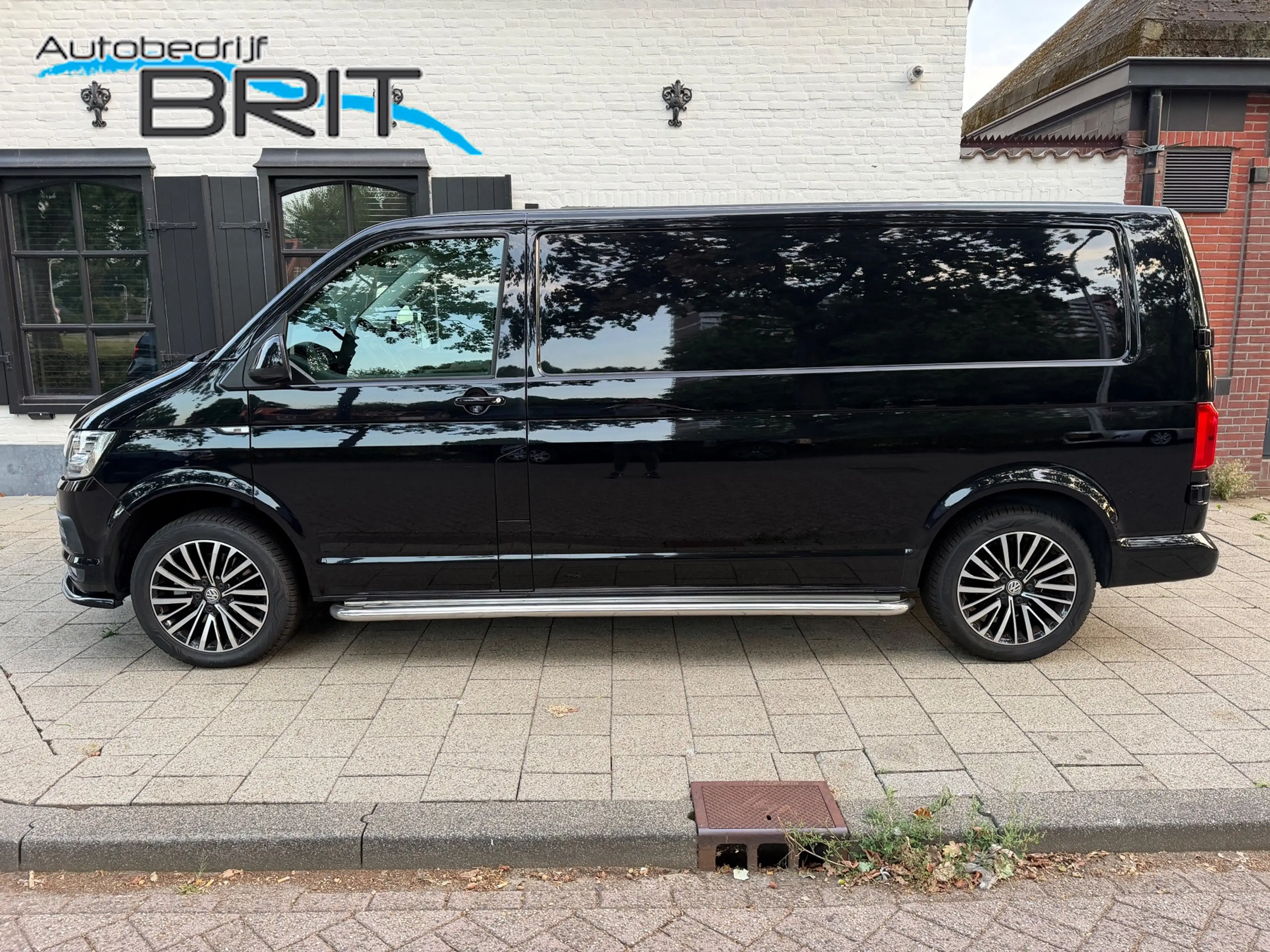 Volkswagen Transporter 2.0 TDI L2H2 Highline, Aut. Navi, Nw. Staat — photo 3