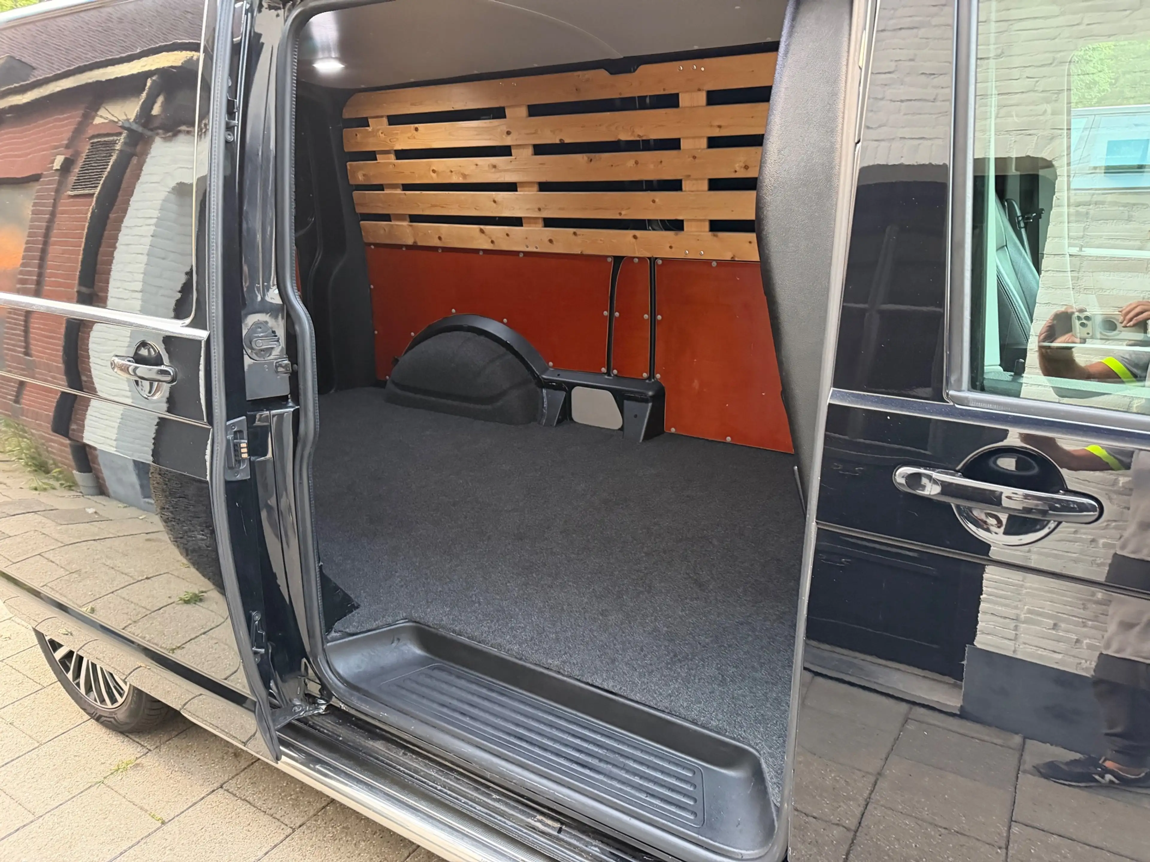 Volkswagen Transporter 2.0 TDI L2H2 Highline, Aut. Navi, Nw. Staat — photo 9