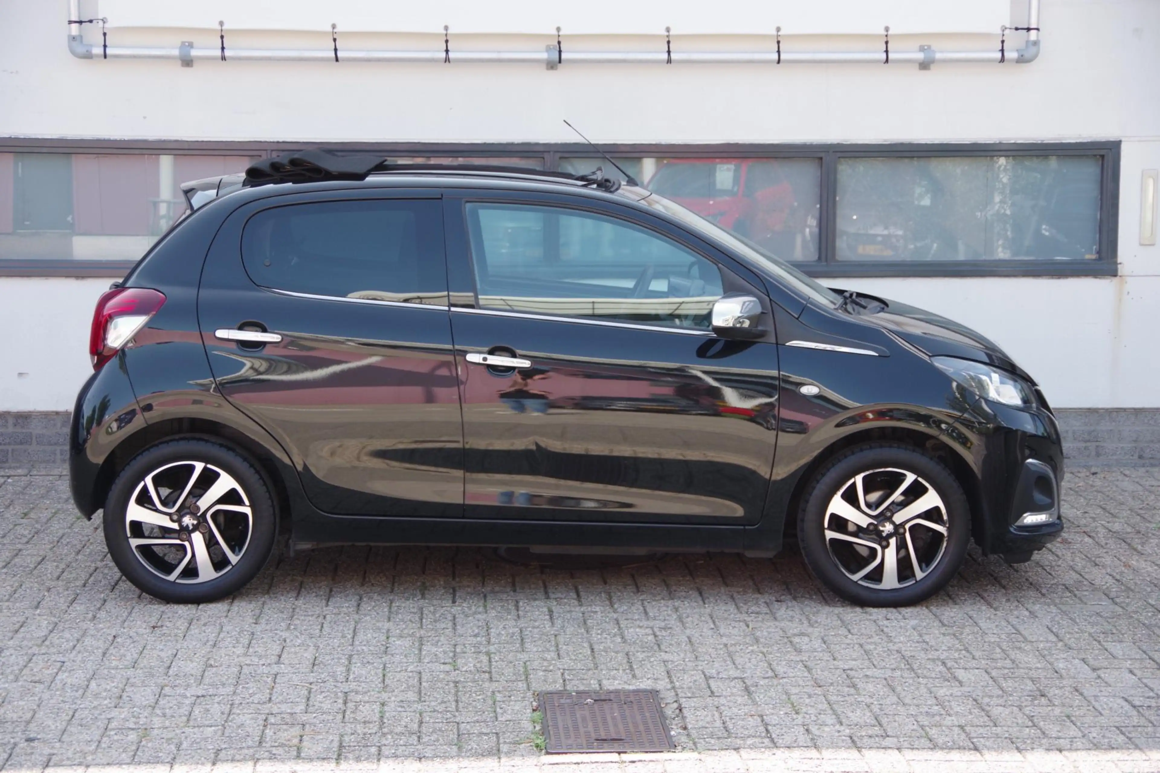 Peugeot 108 1.0 e-VTi Allure TOP! |Dealer onderhouden| Navi| — photo 19