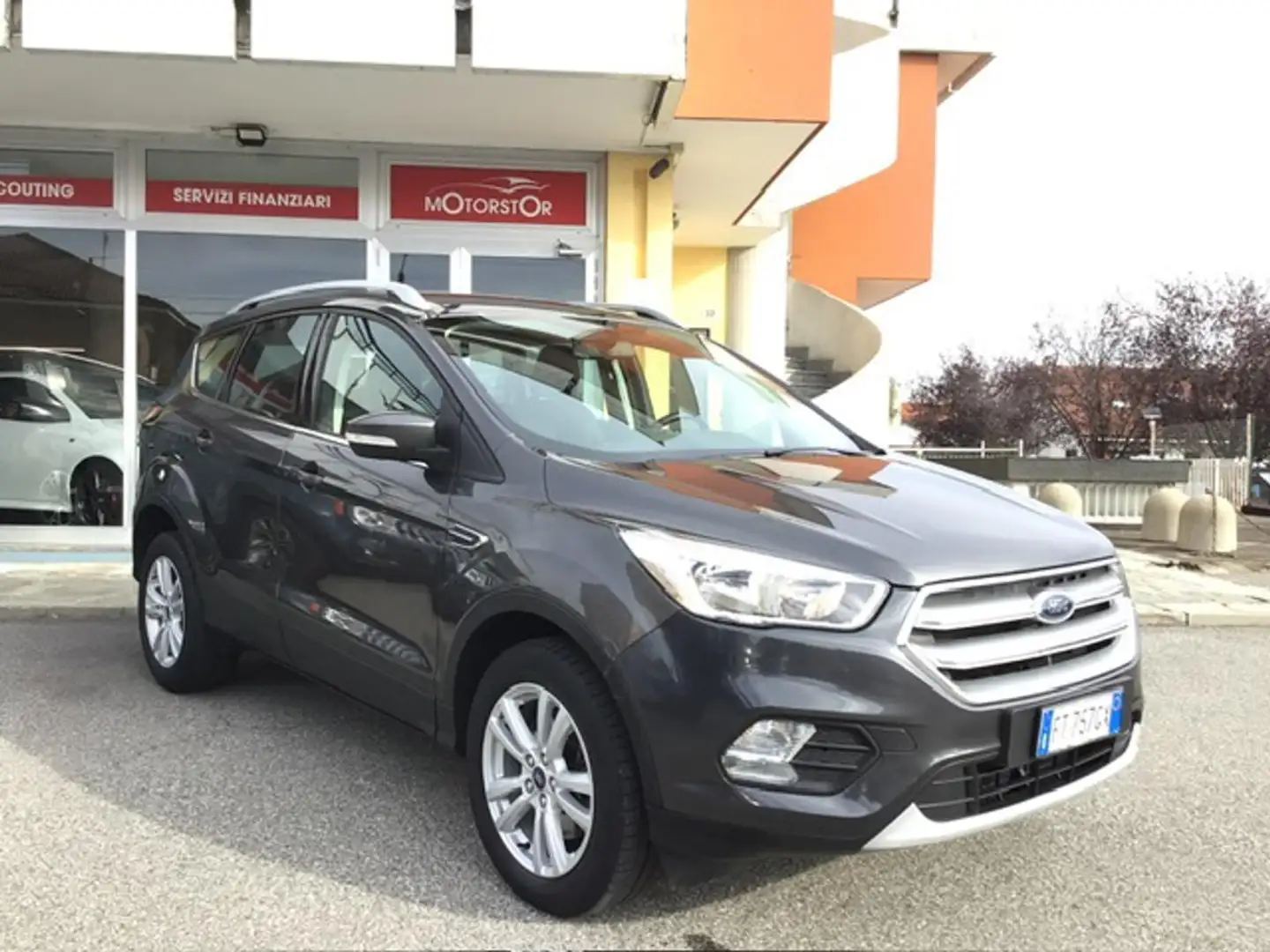 Ford Kuga 1.5 TDCI 120 CV S&S 2WD Business Grigio - 2
