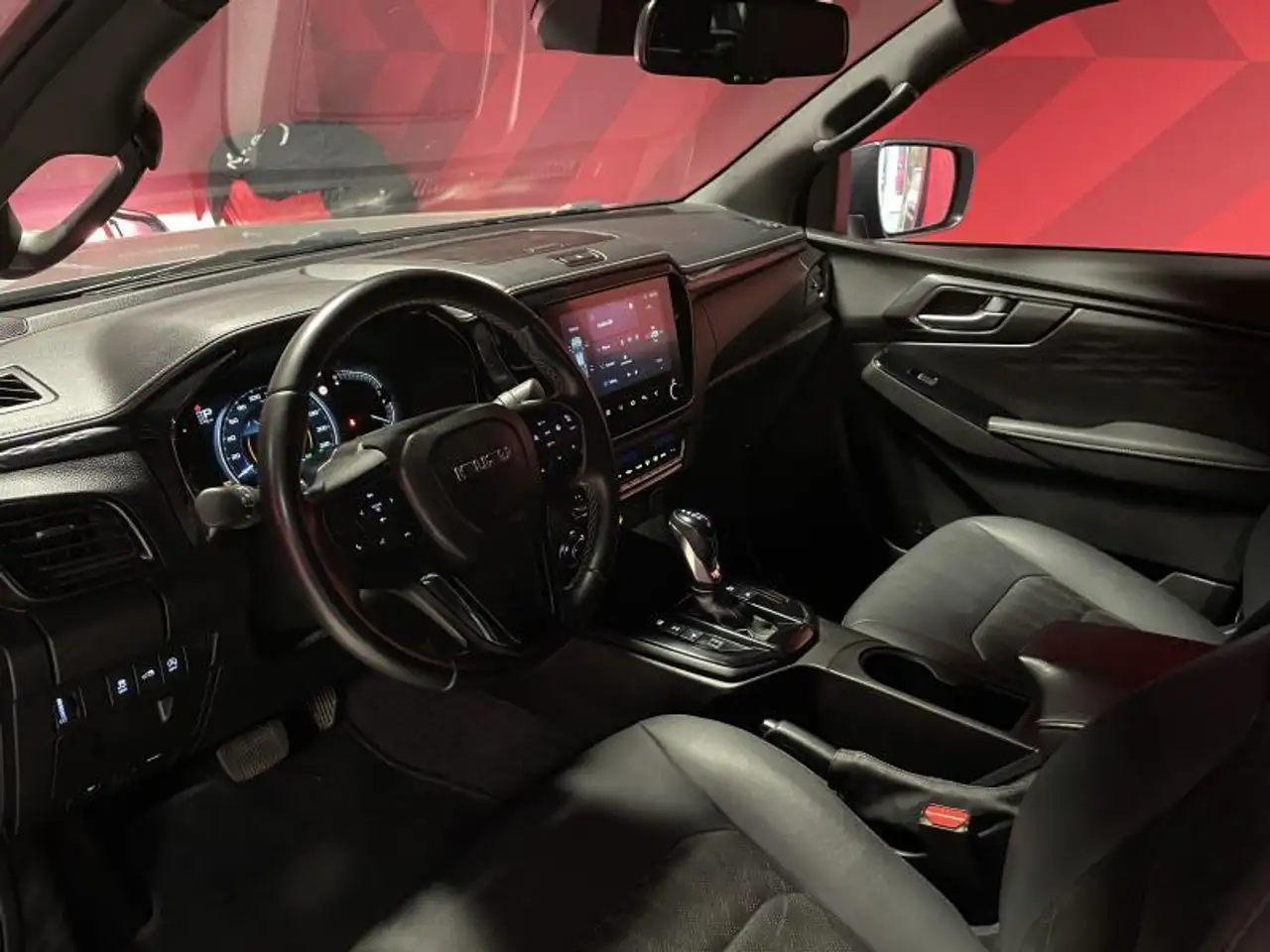 Isuzu D-Max 2025 — фото 10