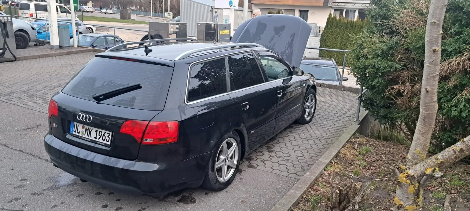 Audi A4 2.0 TDI Black - 1