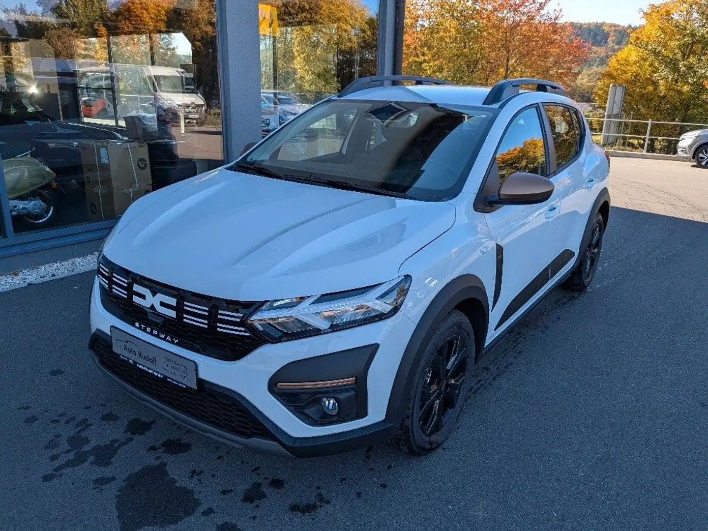 Dacia Sandero III Stepway Extreme TCe110 Weiß - 1