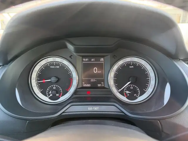 Skoda Octavia view 13