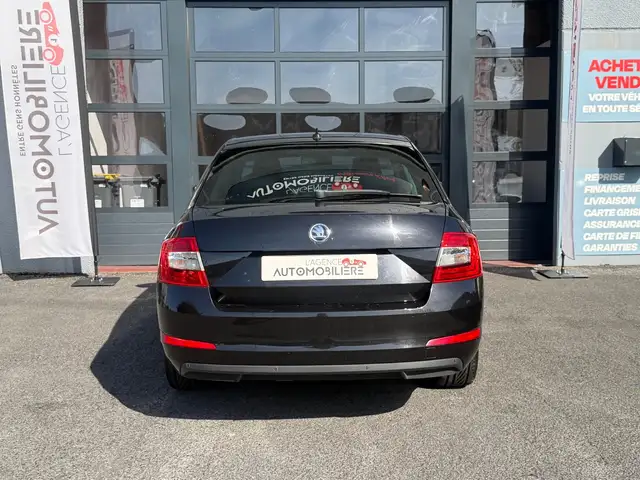 Skoda Octavia view 6