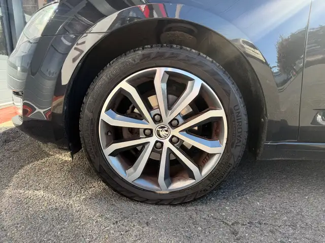 Skoda Octavia view 26