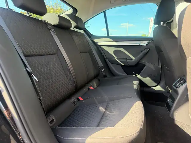Skoda Octavia view 11