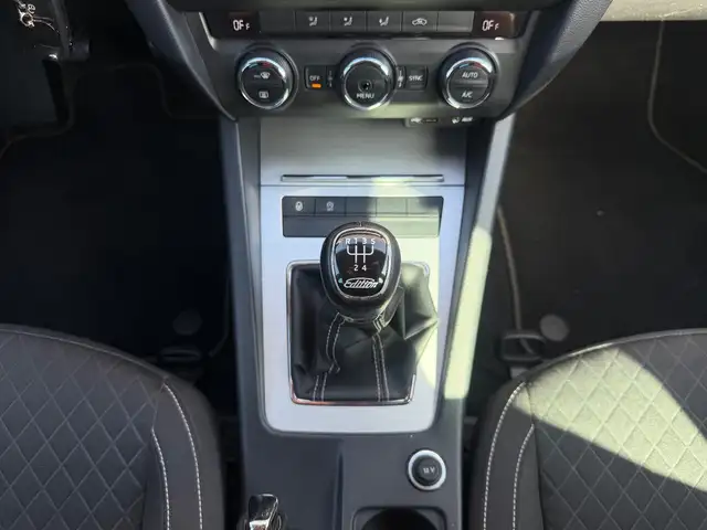 Skoda Octavia view 21