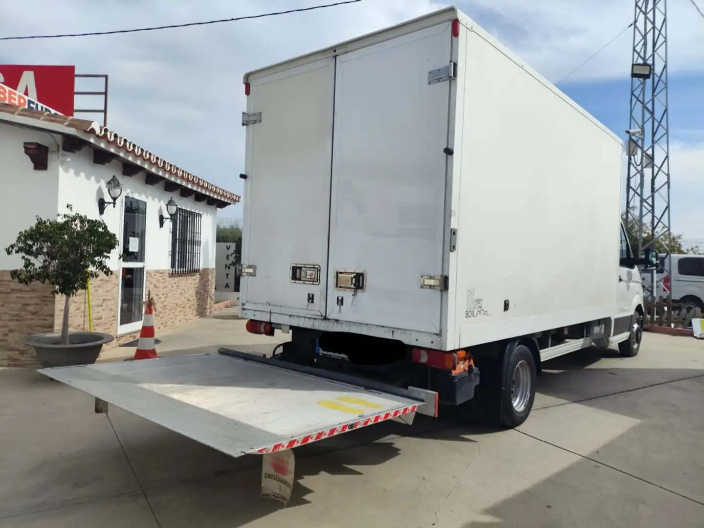 Volkswagen Crafter Ch. Cb. 2.0TDI SCR Box 35 BL L4 130kW Blanco - 2