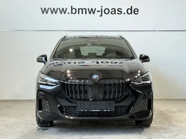 BMW 2 Series view 2