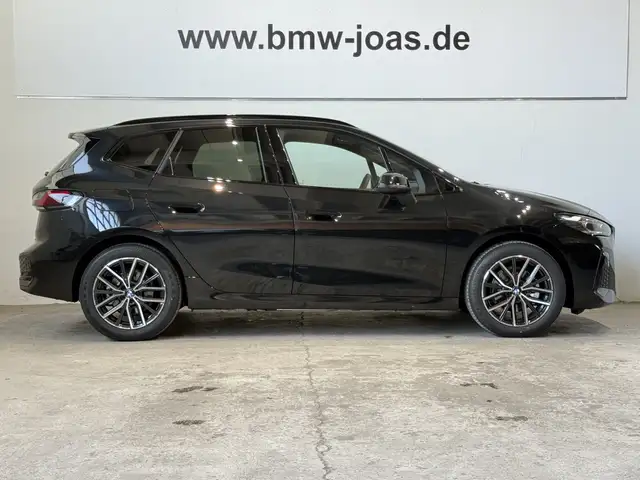 BMW 2 Series view 11