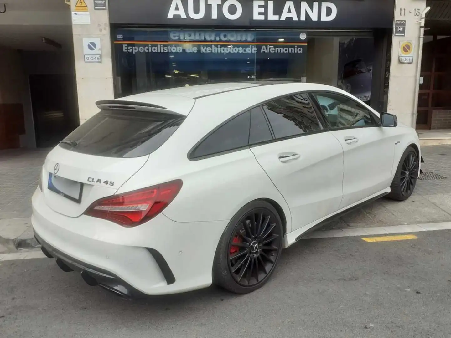 Mercedes-Benz CLA 45 AMG Shooting Brake 4Matic 7G-DCT Blanco - 1